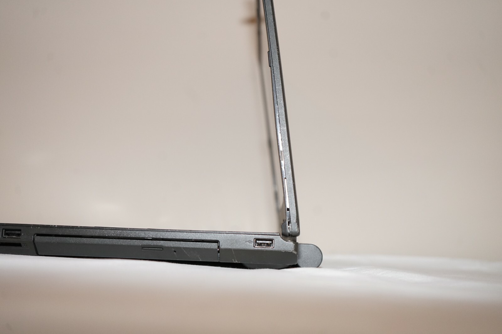 ^ Lenovo ThinkPad L540 i7-4712MQ @ 2.3GHz 15.6″ 4GB Ram No HD #C1266