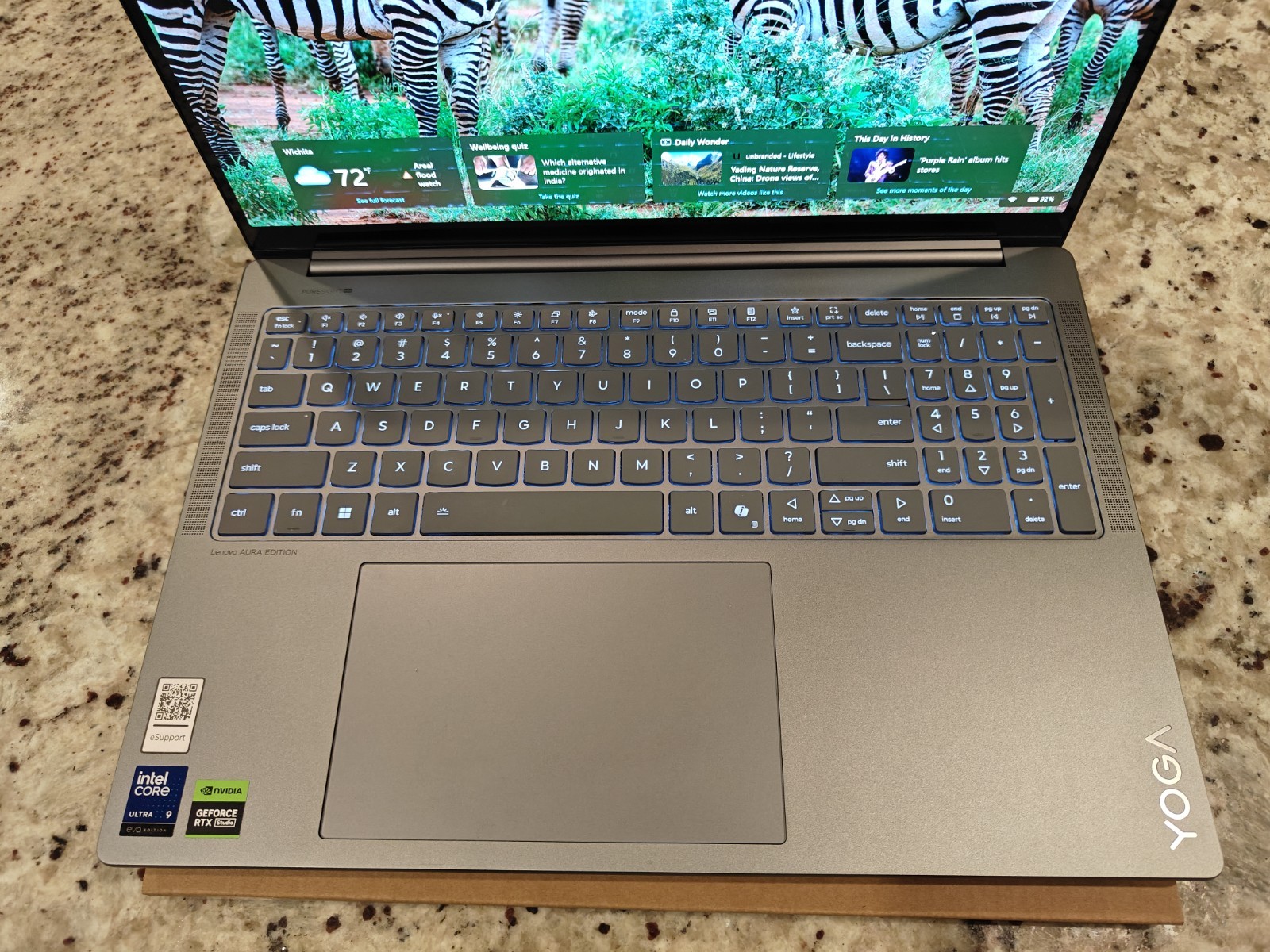 Lenovo Yoga Pro 9i Aura Edition 16″ 2.8K 120Hz OLED TOUCH Ultra 9 32GB 1TB SSD