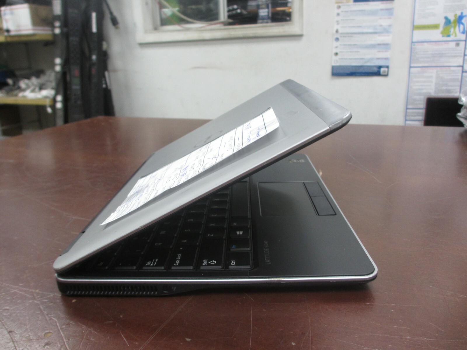 Dell Latitude E7240 I5-4300U 1.9GHz 8GB Web-Cam Laptop [NO AC/HDD/OS]