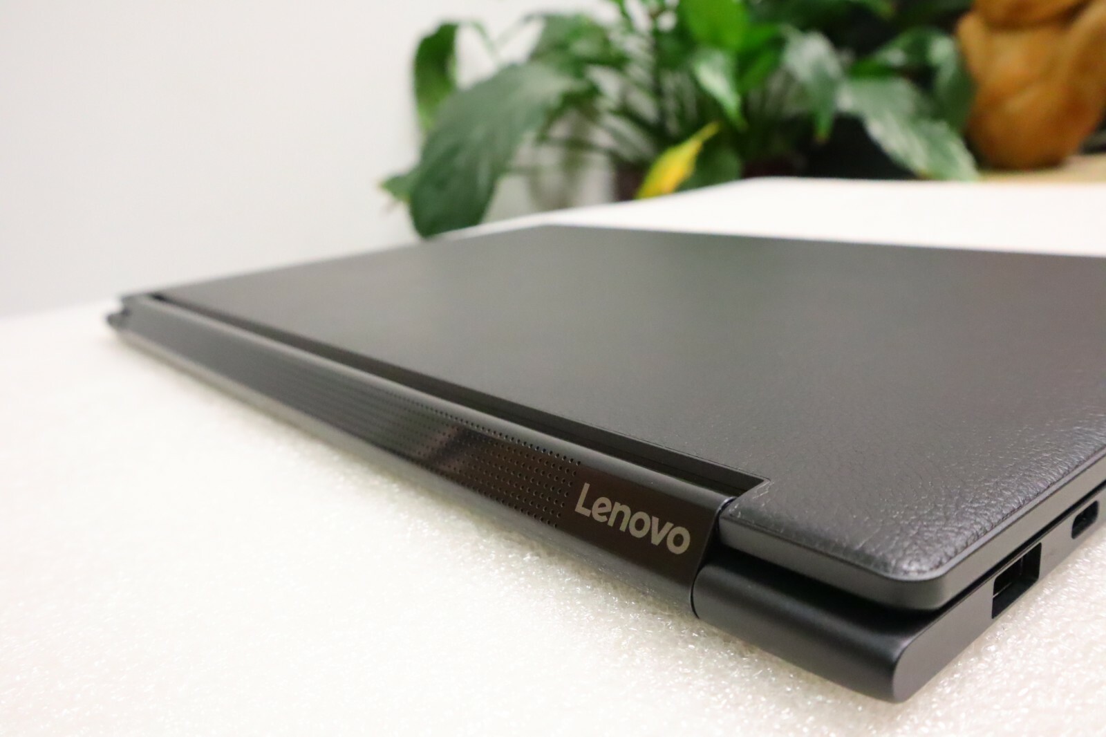 VAT-FREE: US-ENGLISH LENOVO YOGA 9 I7-1185G7 UHD-TOUCH 16GB PEN ENGLISH 2-in-1