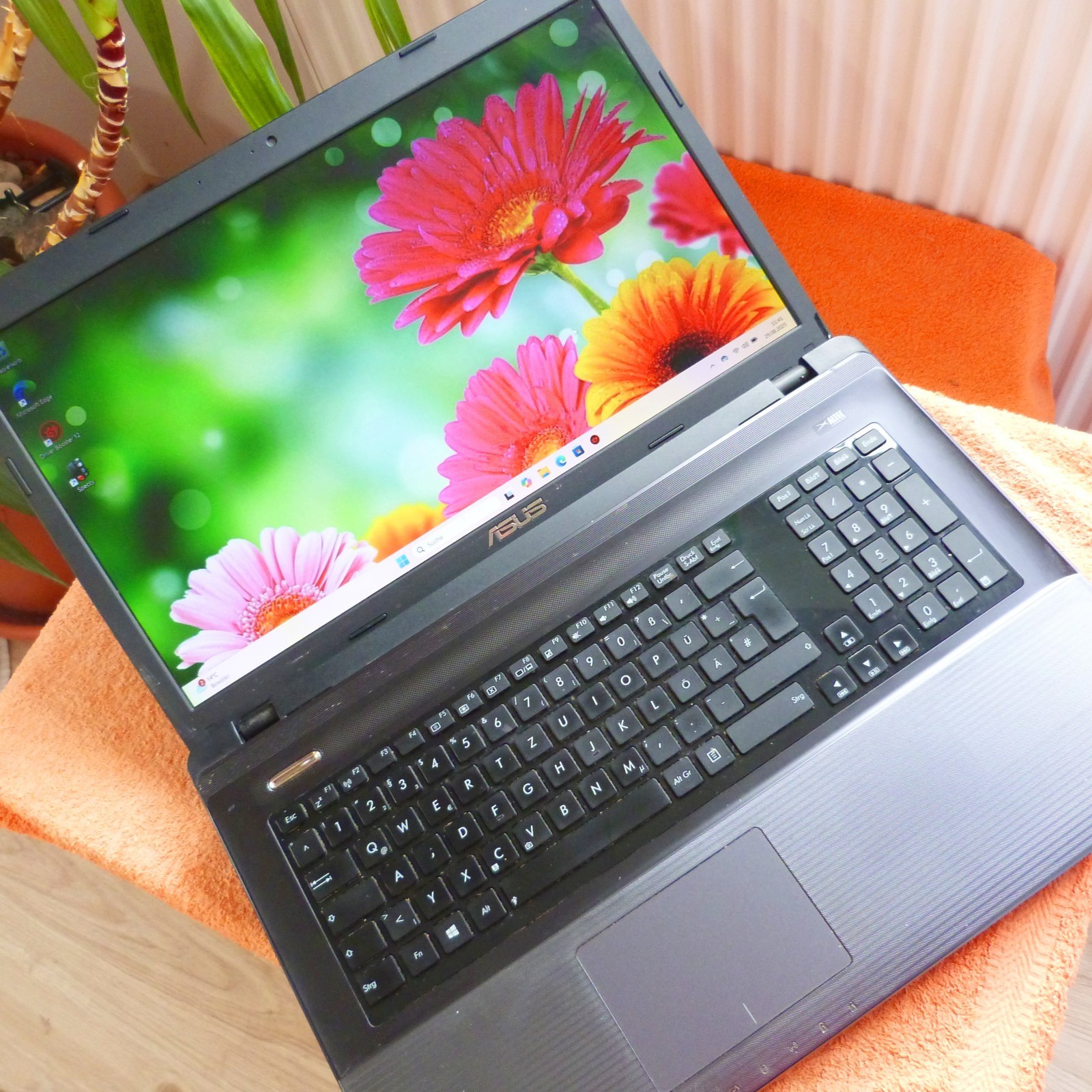 Asus K95 18-inch Blu-ray Full HD | Core i7 | SSD | Windows 11 Pro | 16GB…