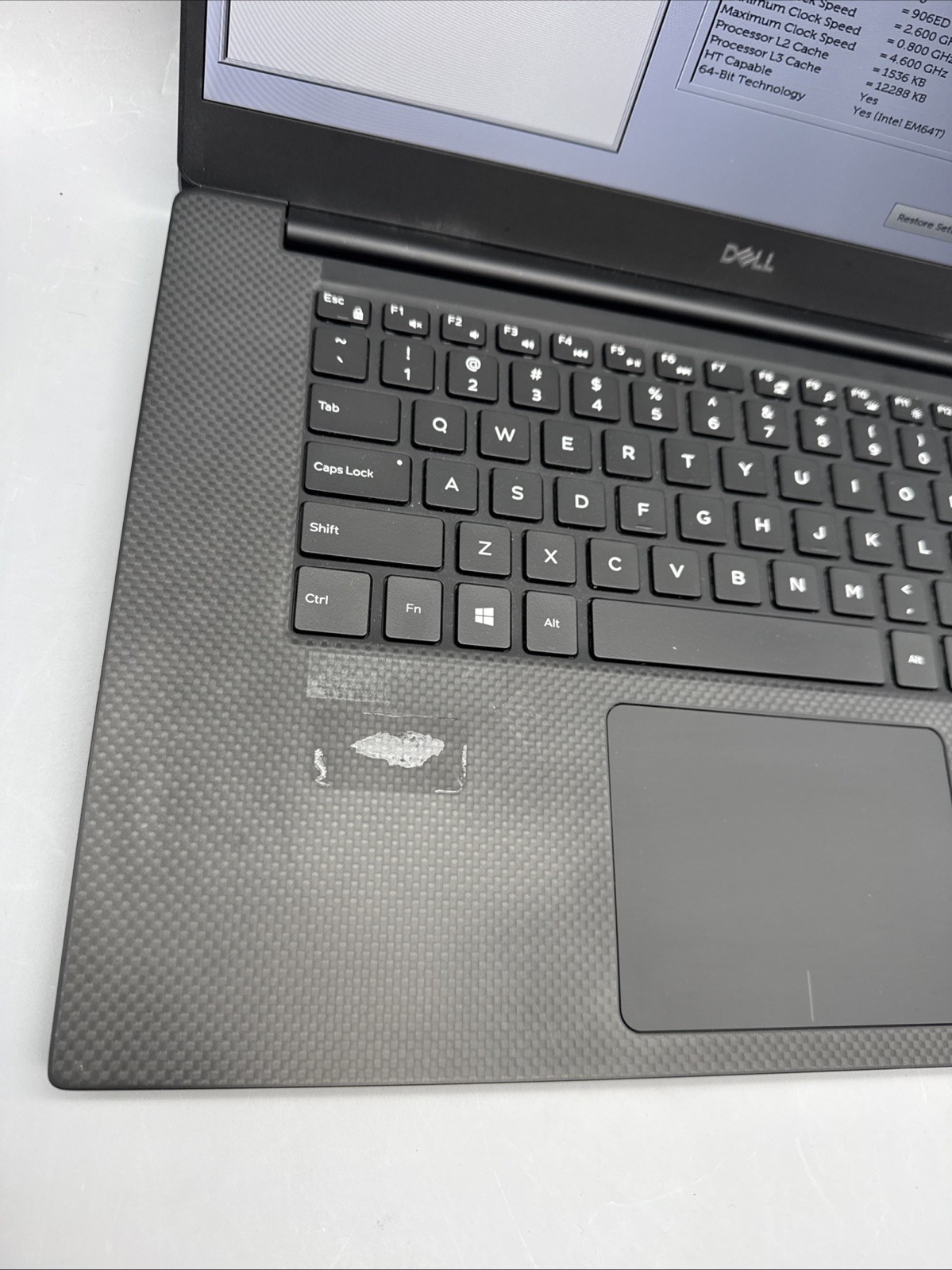 Dell Precision 5540 15.6″ i7-9850H 2.6GHz 40 GB RAM, NO HDD/Os