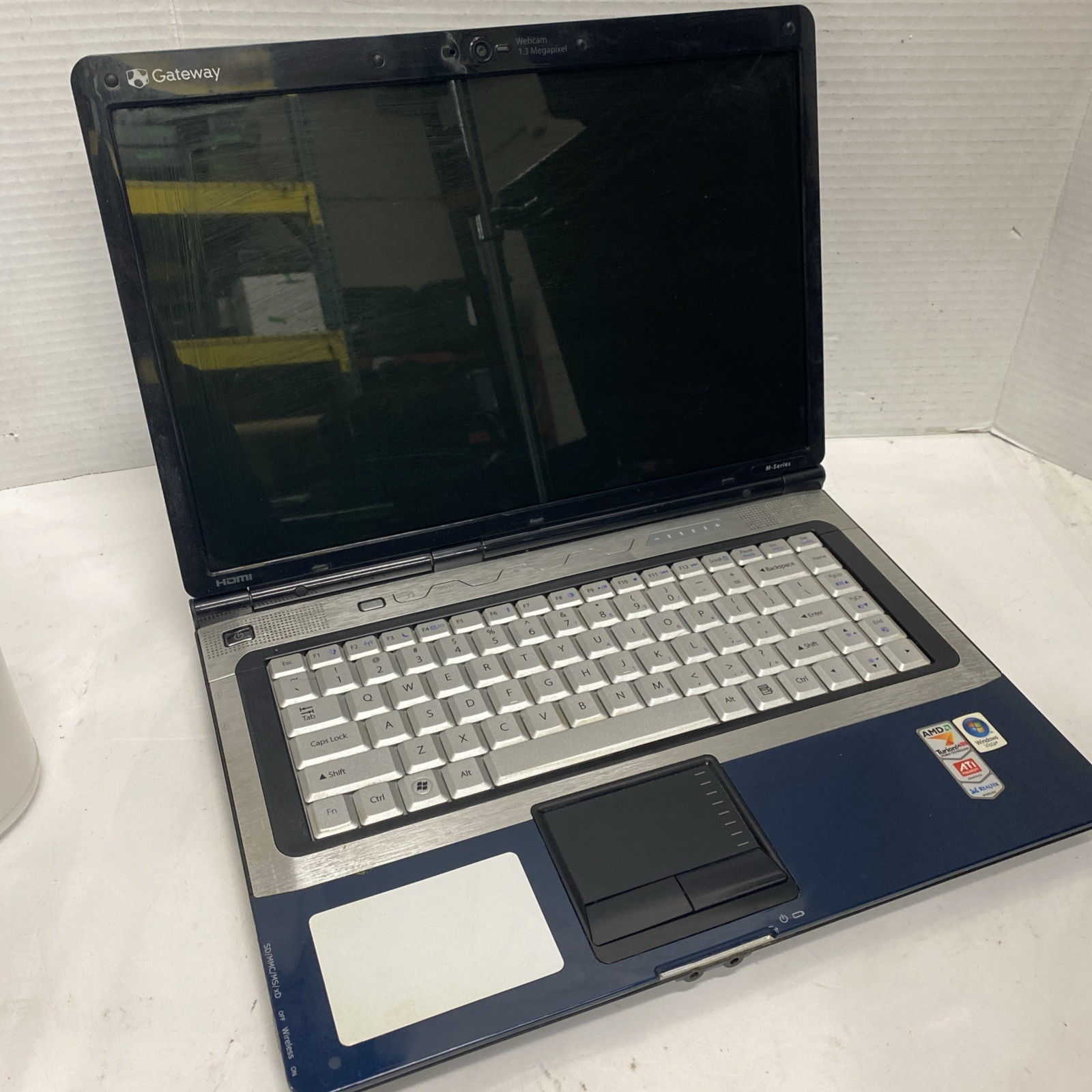 Gateway M Series SA1 AMDWindows Vista Laptop *read*