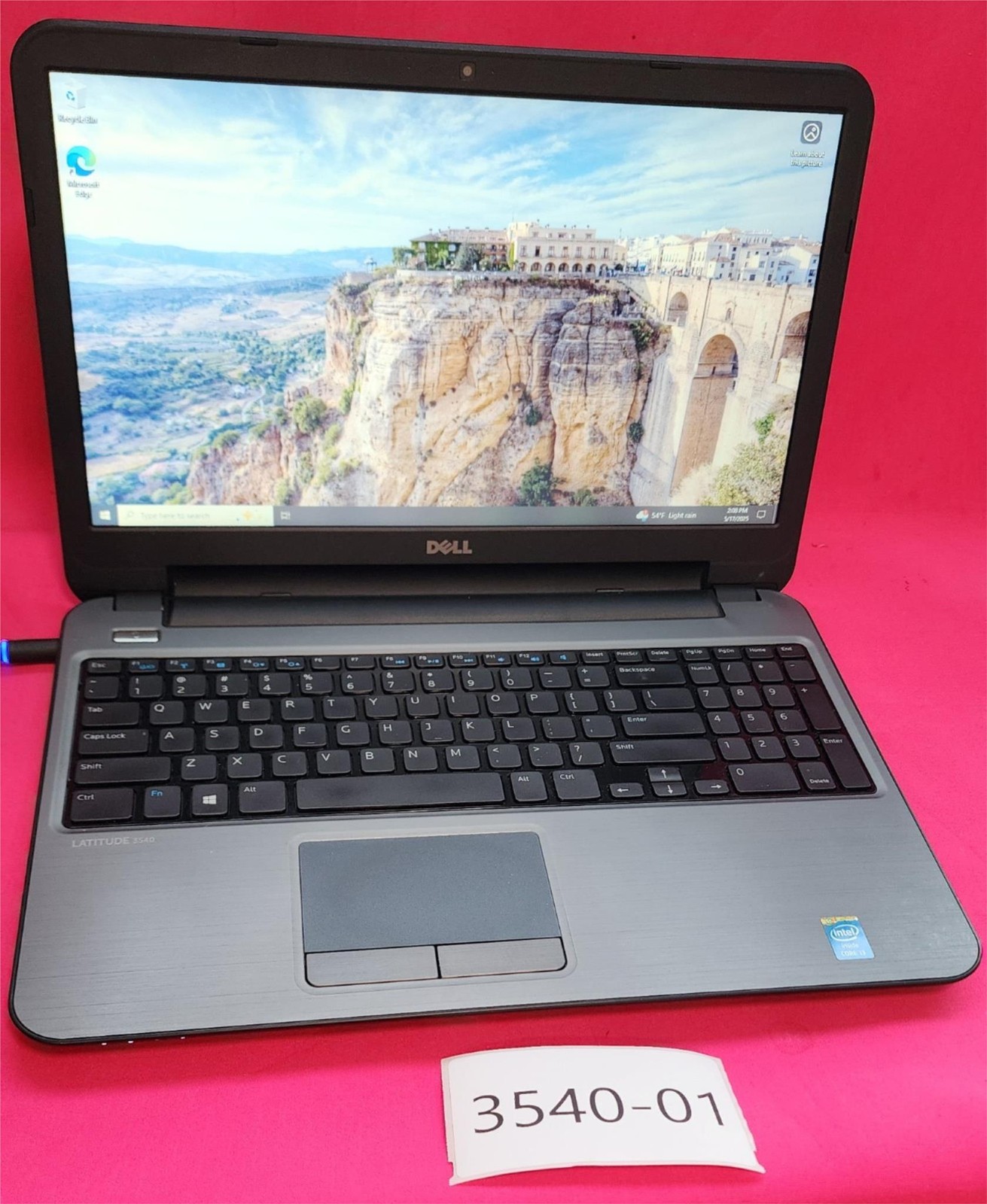 Dell Latitude 3540 i3 CPU 4GB RAM DVD 500GB HDD Win 10 Pro No Battery/Pwr Adapt
