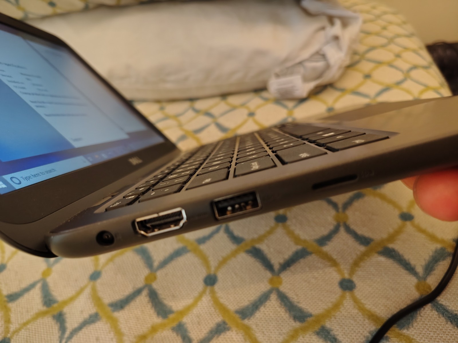 dell inspiron p24t 4gb 32gb Windows 10