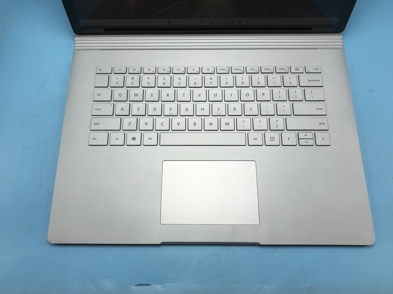 Microsoft Surface Book 3 15.5” i7-1065G7 1.30GHz 32GB 1TB GTX 1660 Ti Win 11 Pro