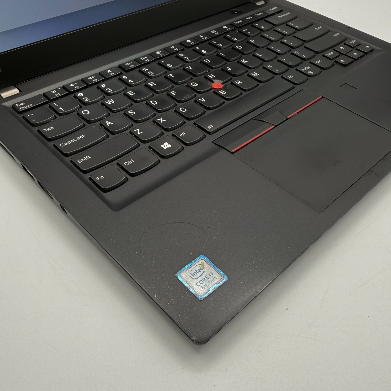 Lenovo ThinkPad T490s 14″ i7-8565U 16GB RAM 256GB SSD Win11 Pro See Pictures