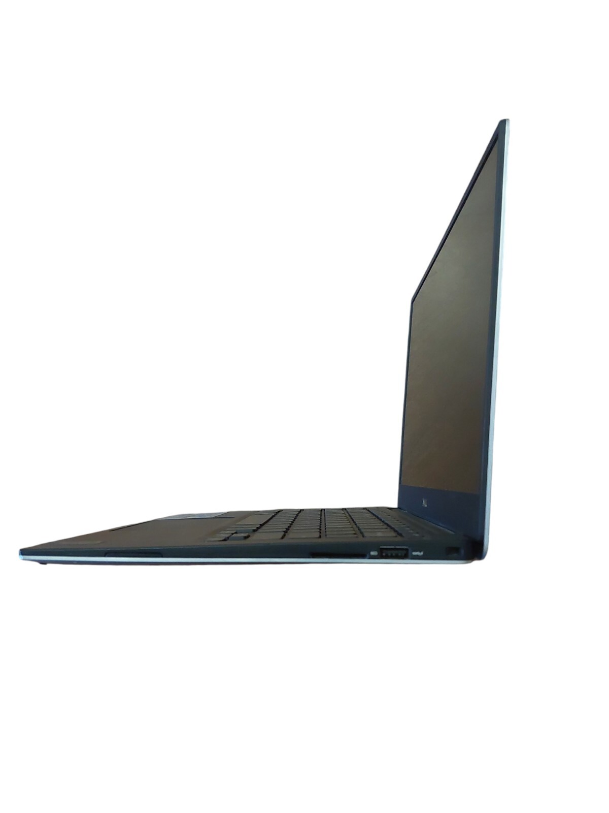 Dell XPS 13 9343 Laptop 2.2 GHz i5-5200U 4GB RAM, 256 NVME SSD, Win10 Pro