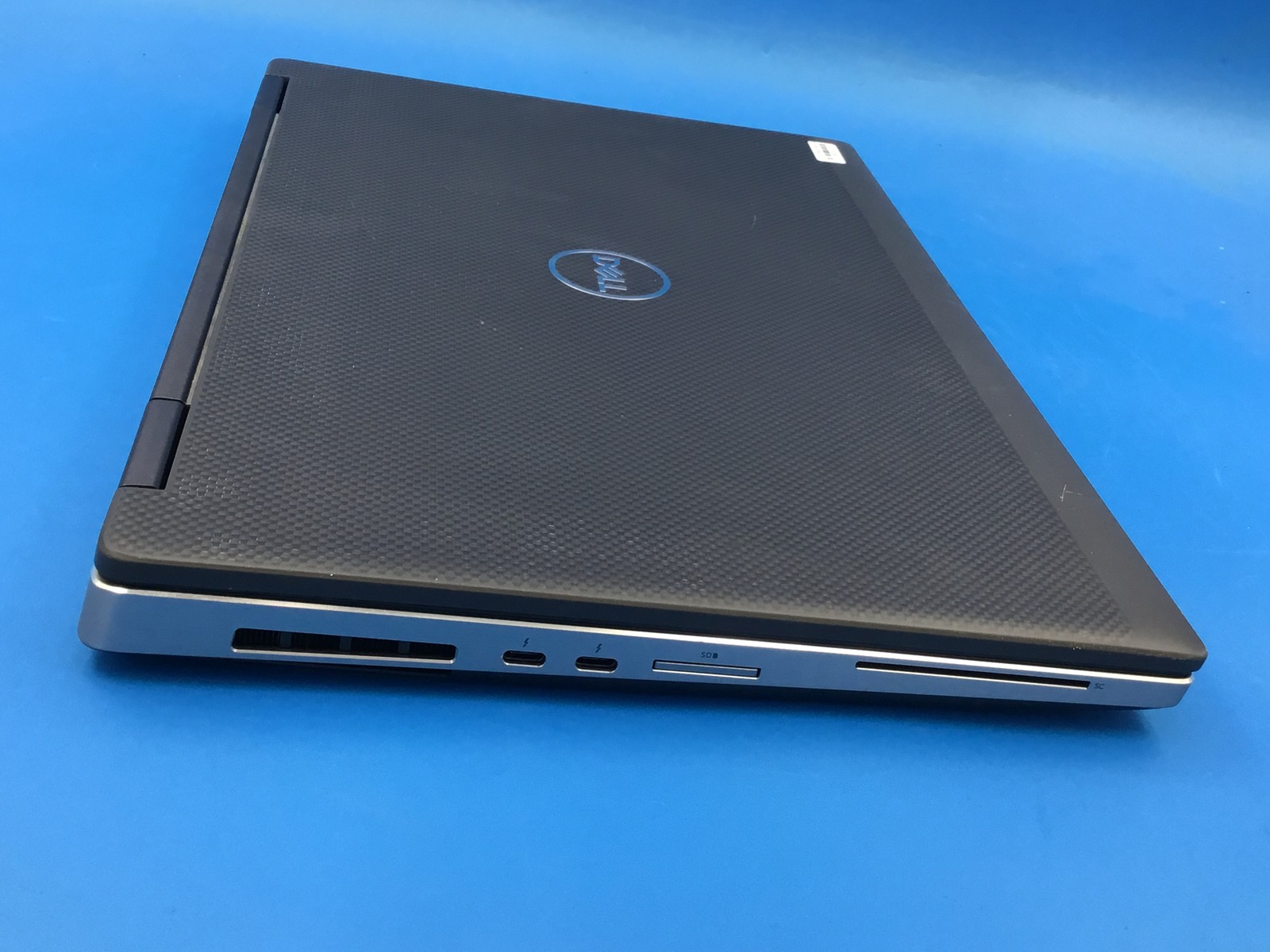 Dell Precision 7540 15.6″ Laptop I7-9850H@2.60 32GB RAM 250GB SSD BT CAM FHD