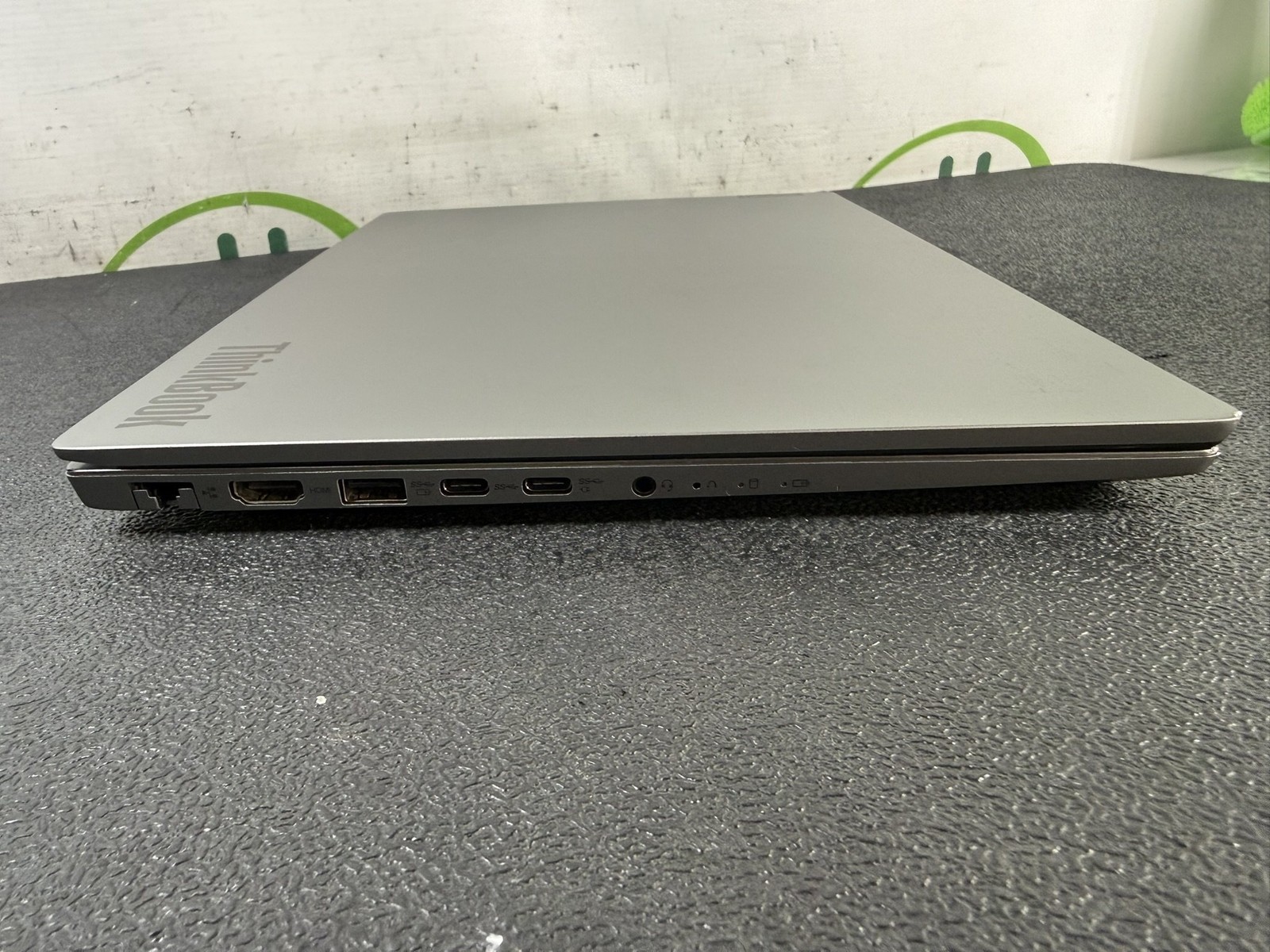 Lenovo ThinkBook 14-IML Intel i7-10510U 1.8GHz 8GB DDR4 512GB NVMe Win11Pro READ