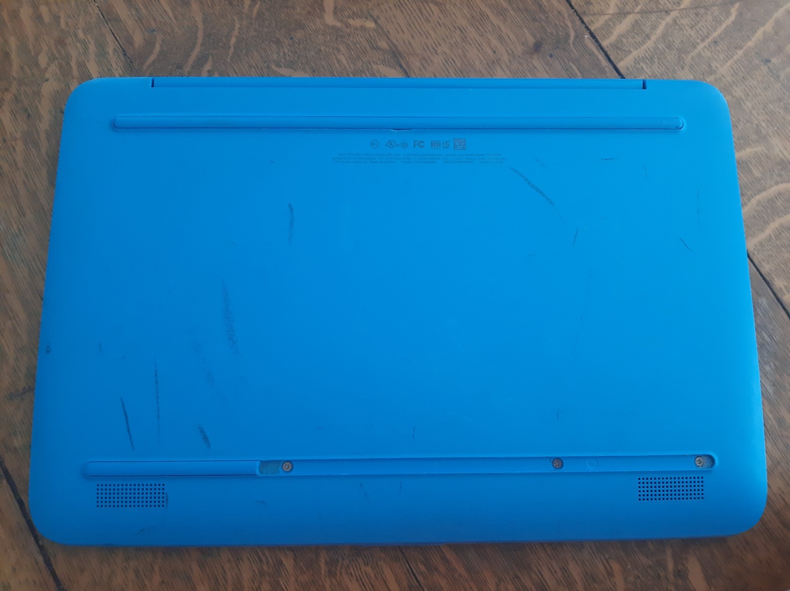 HP Stream 14-ax010nr 14in Intel Celeron 4GB RAM 32GB eMMC Blue