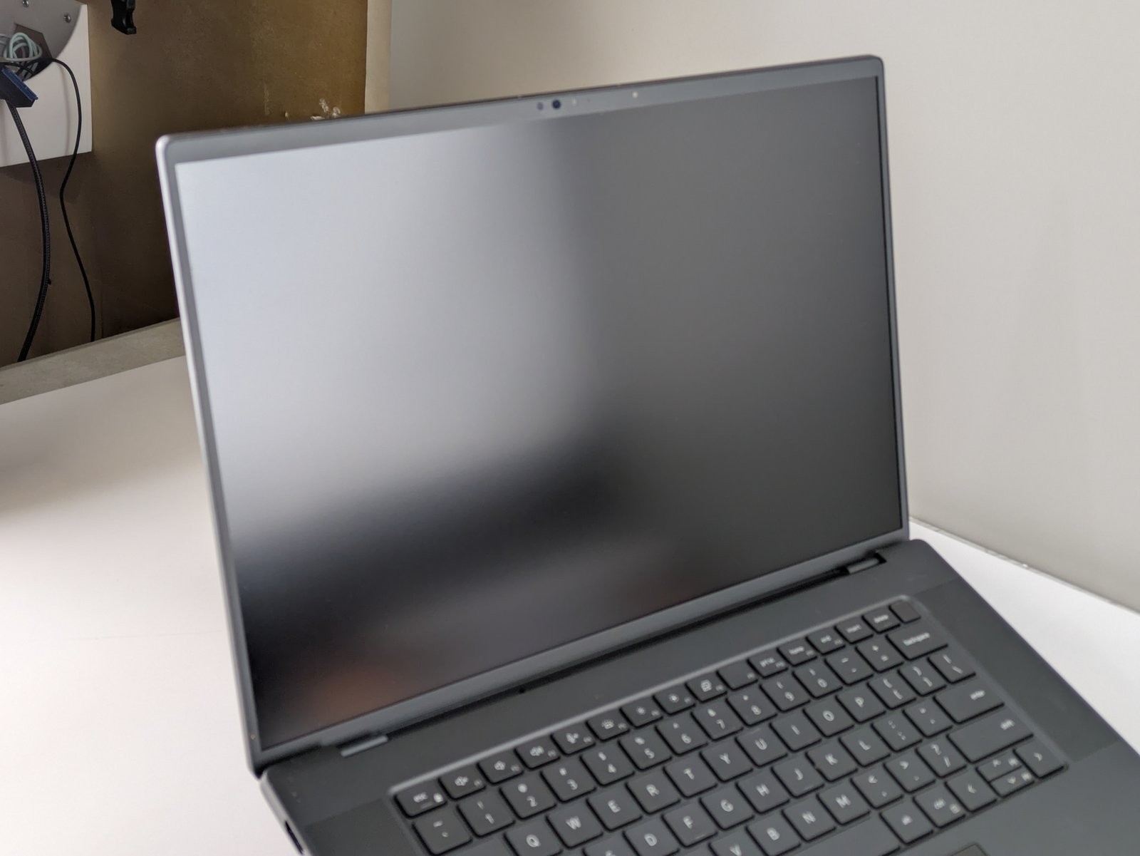 Dell Precision 5680 16″ i7-13800H 32GB RAM 512GB SSD RTX 2000 WUXGA W11P
