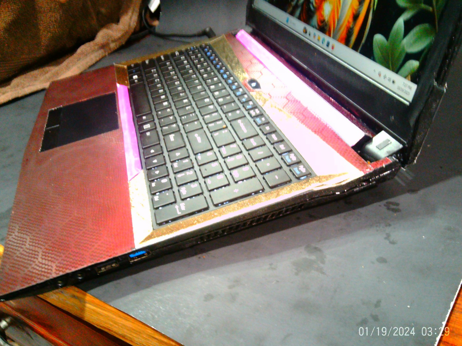 Clevo JUSTICE n850hz,i5 7300hq 3.50ghz,500-128ssd,16gb,15.6″hd