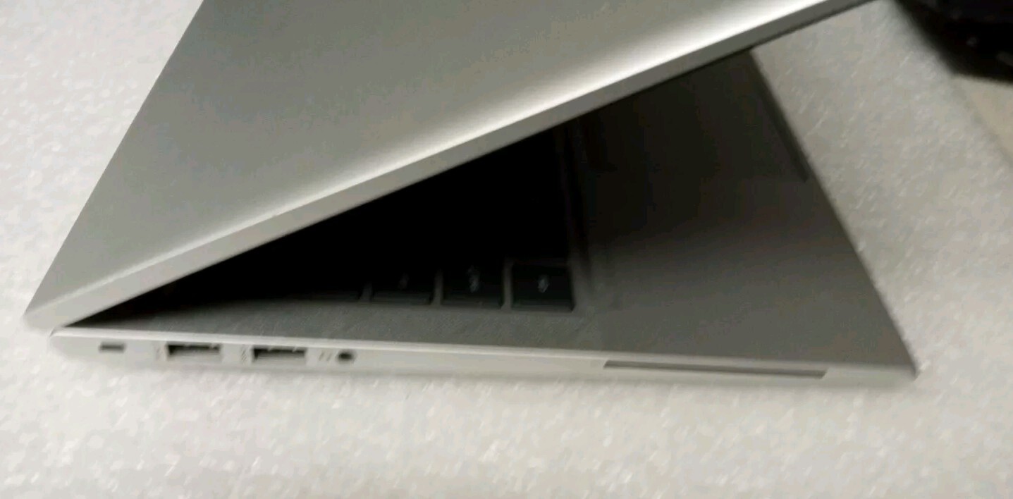 HP EliteBook 840 G8 14″ i5-1145G7 2.6GHz 256GB SSD 16GB RAM
