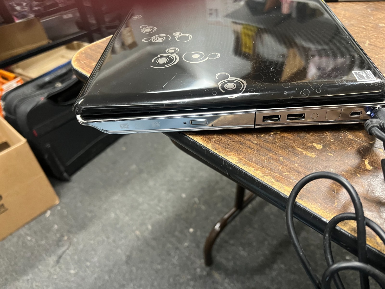 HP Pavilion DV6- PC Intel i3-M330 2.13GHz 4 GB NO HDD No OS