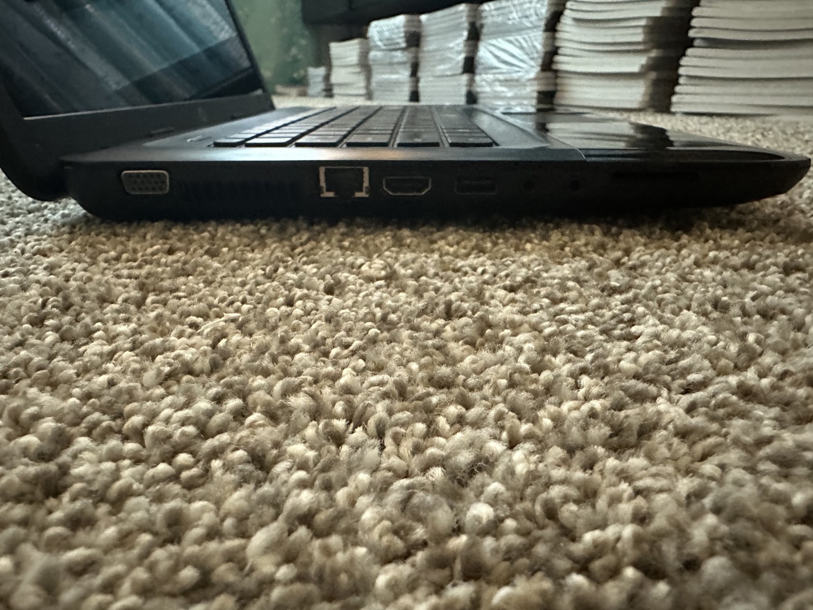 HP 2000 2c29wm – AMD E2 4 GB RAM NO HDD