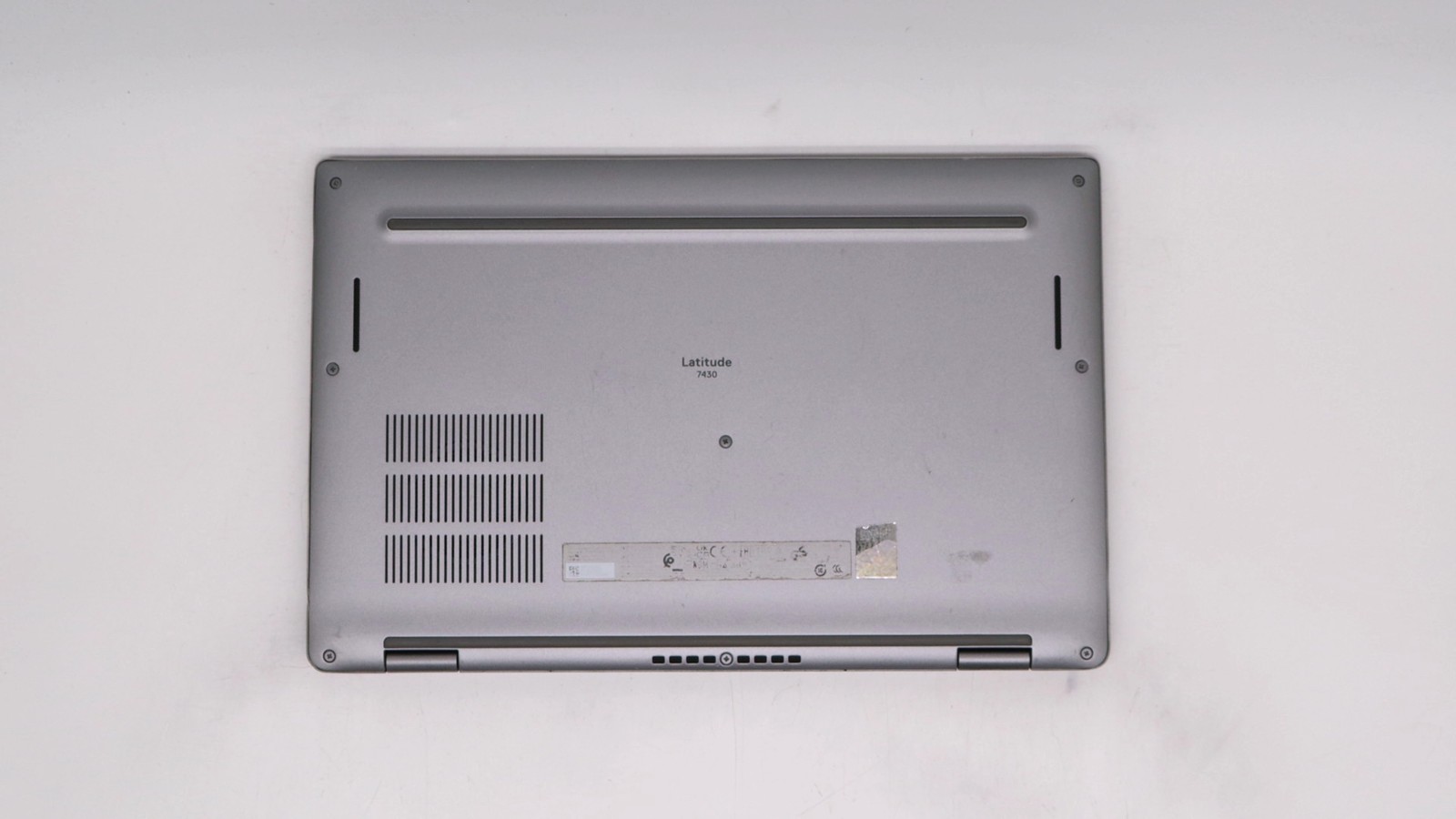 Dell Latitude 7430 13″ i7-1265u 32GB 512GB – Fair READ DESC