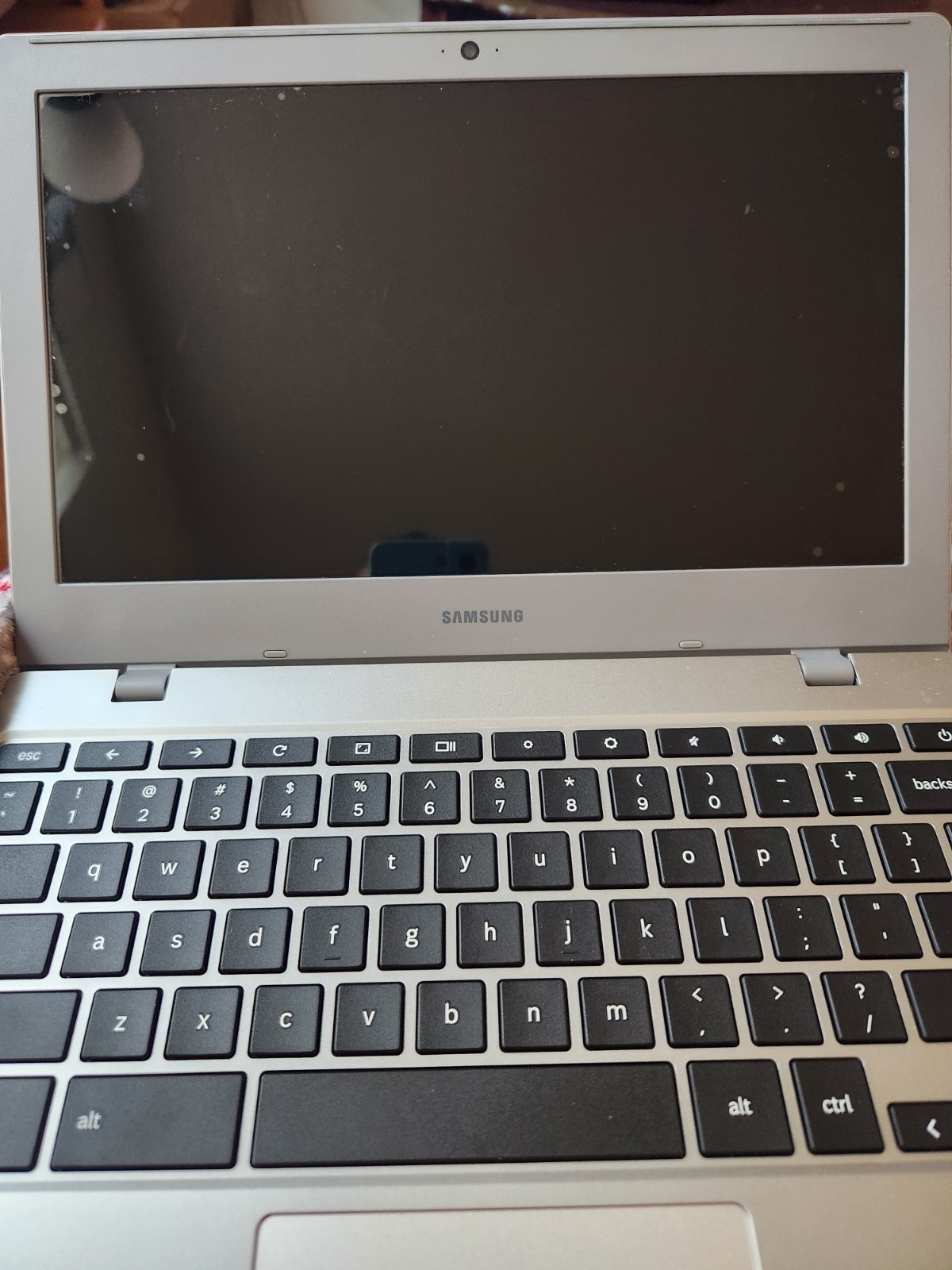 Samsung Chromebook 4 Intel Celeron N402011.6″ HD Silver Laptop (XE310XBA-KA1US)