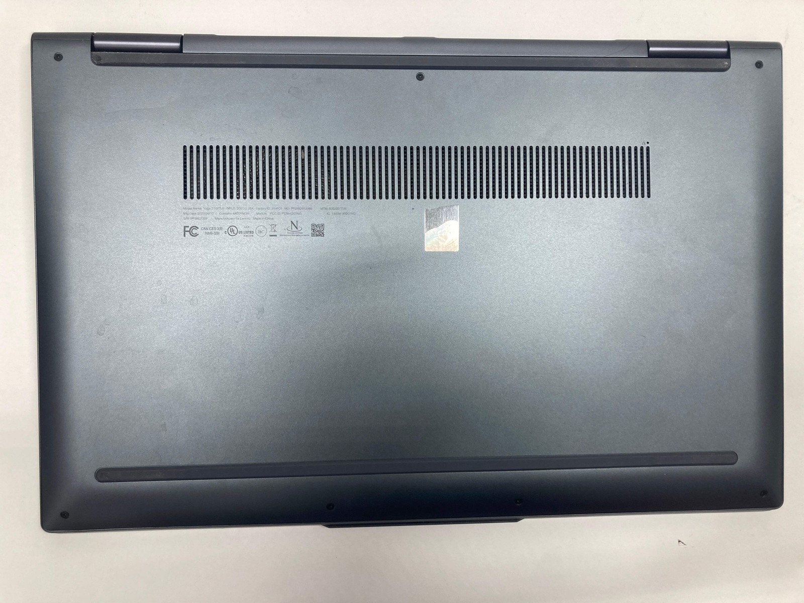 Lenovo Yoga 7i 82BJ007TUS 14″ i5-1135g7 2.4GHz 8GB RAM 256GB NVME