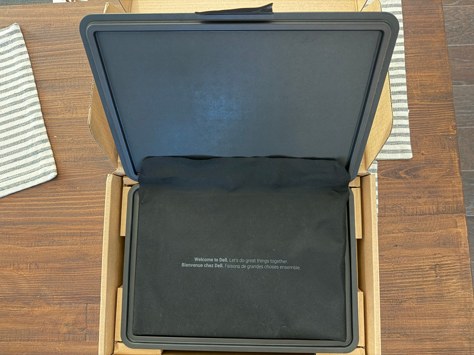 Dell – XPS 14 OLED 3.2K Touch-Screen Intel Core Ultra 7 – 32GB Memory – 1TB SSD