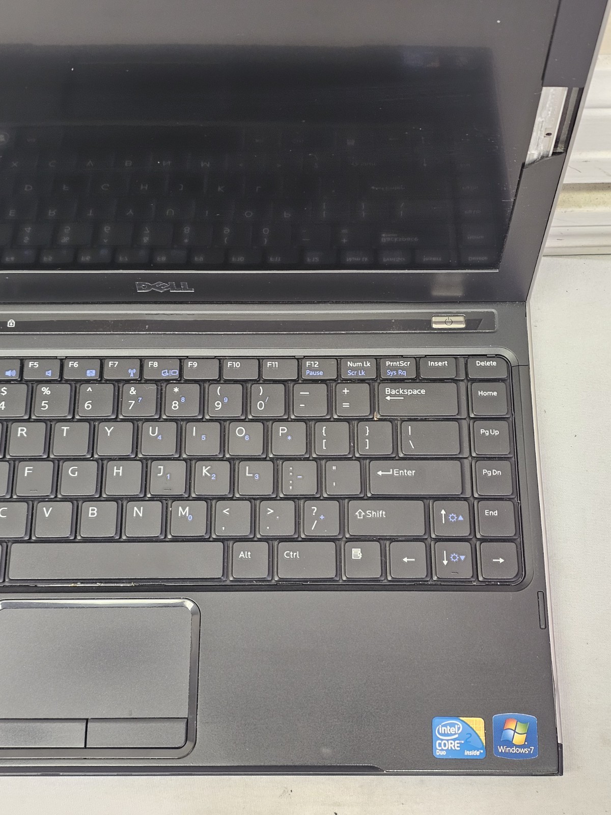 Dell Vostro V13 Laptop – Intel Duo U7300 – 4GB RAM – 320GB HDD – BAD BATT – READ