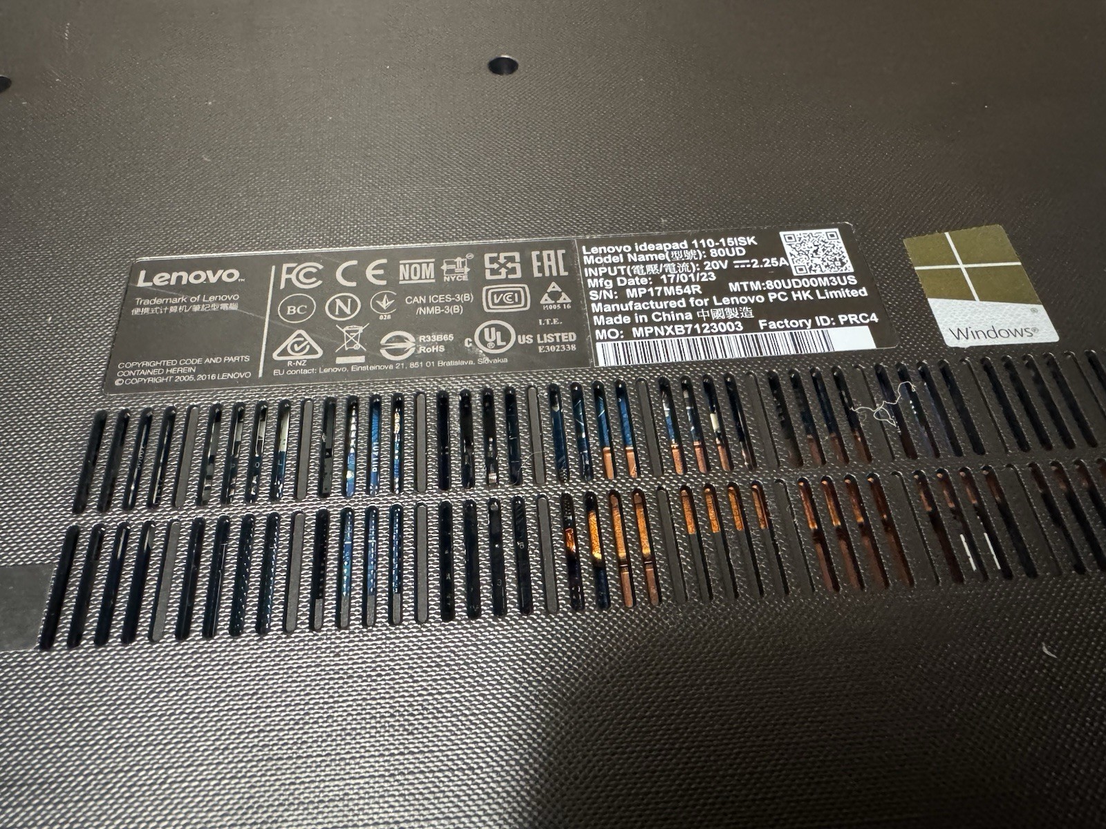 Lenovo IdeaPad 110-15ISK i3-6100U 6GB RAM 1TB HDD Win 10 Home
