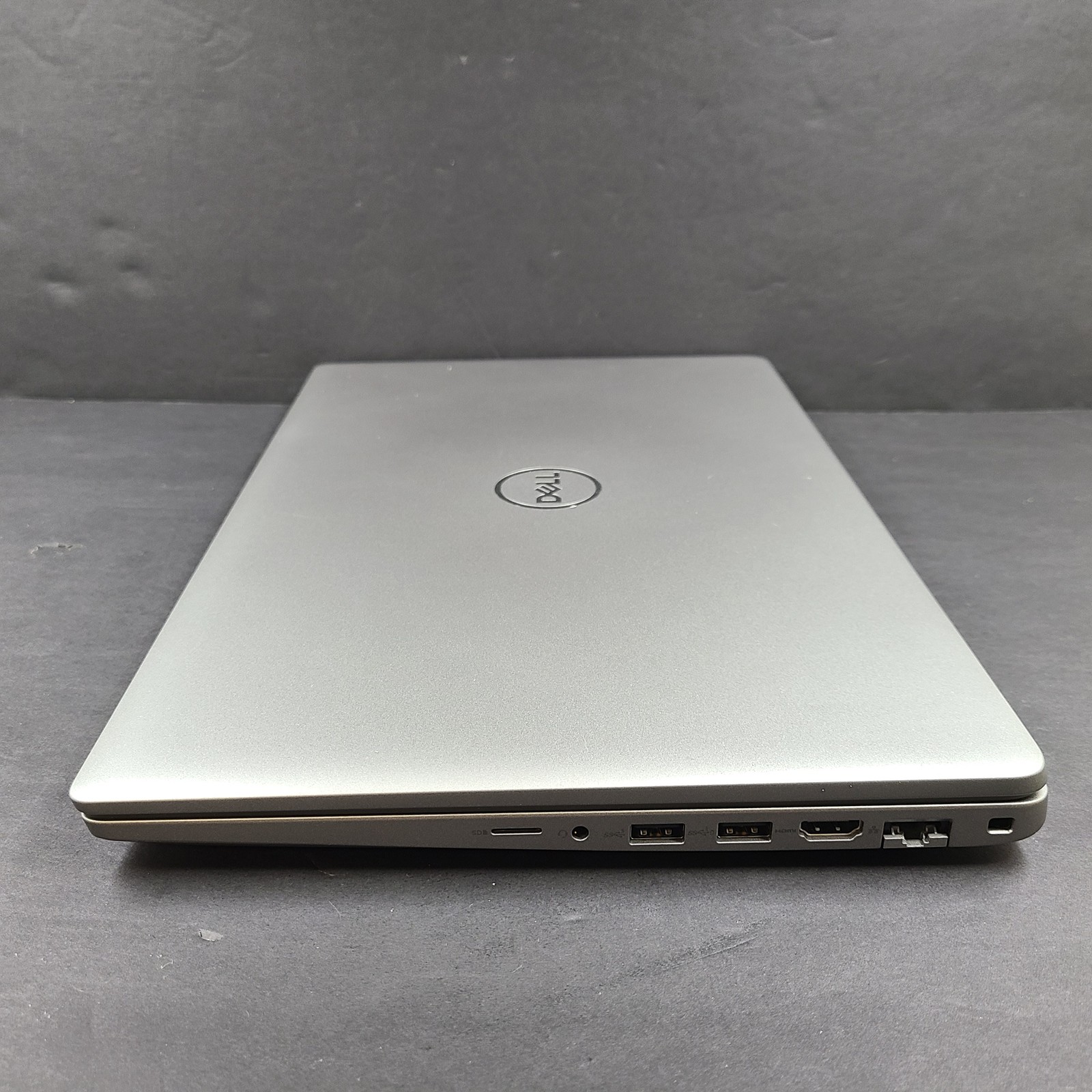 Dell Precision 3590 15.6″ Intel Ultra 7 155H @1.40 GHz NO SSD 32GB RAM FOR PARTS