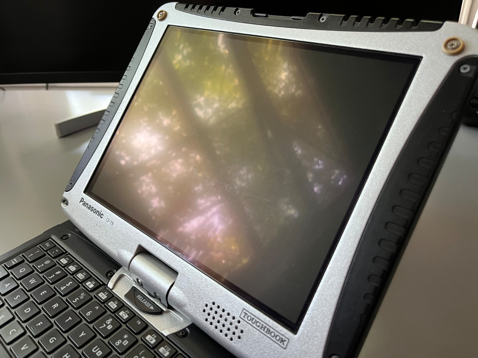 Panasonic Toughbook CF-19 MK1 256GB SSD 8GB RAM Windows 10 Pro