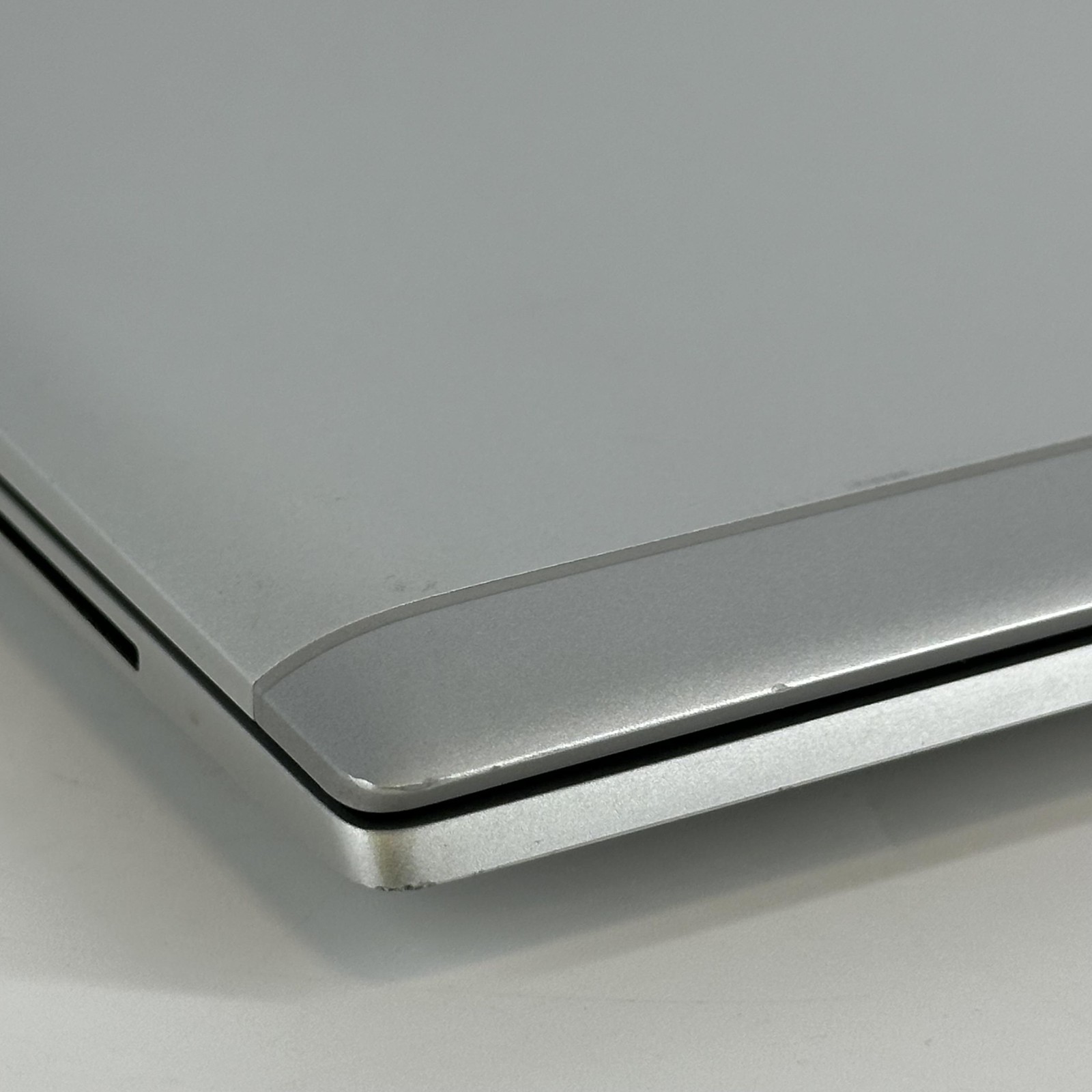 HP Elitebook 850 G8 15.6 Silver FHD i5-1145G7 2.60GHz 16GB 256GB SSD Very Good