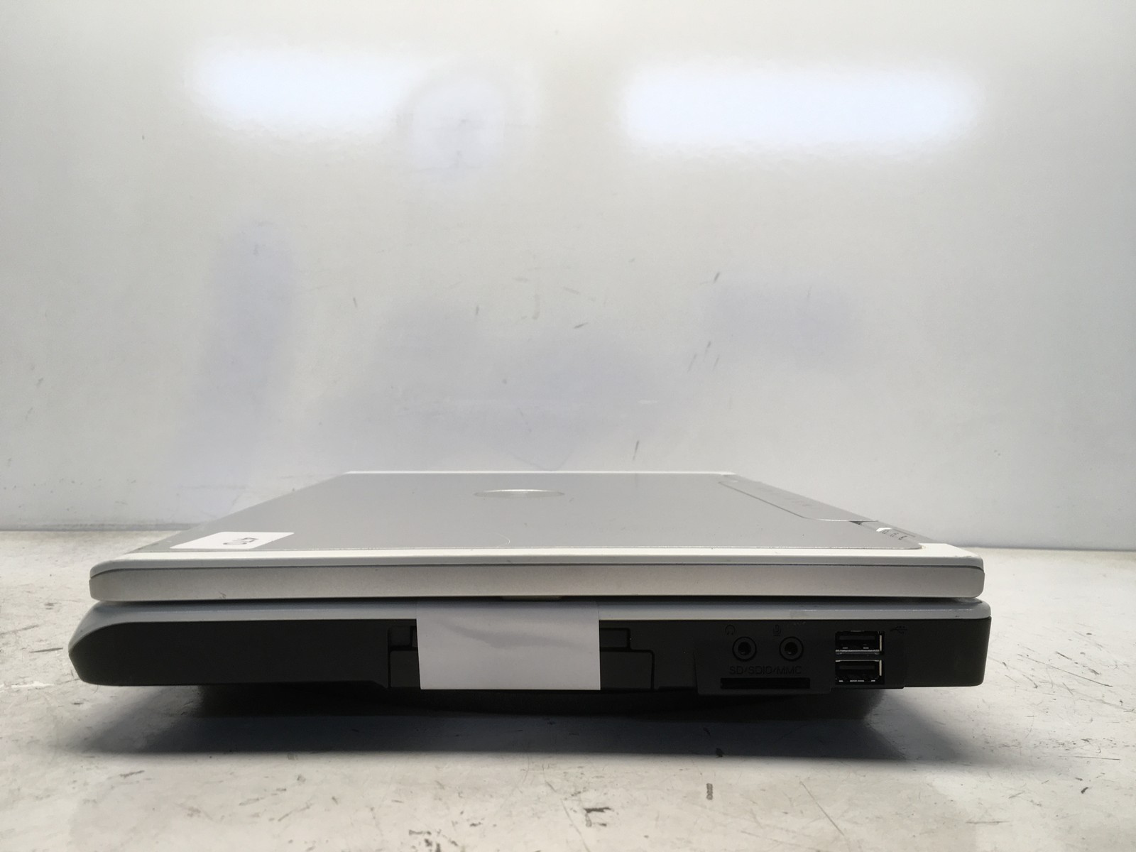 Dell Inspiron 1501 Mobile AMD Sempron 3500+ 1.8GHz 1 GB NO HDD No Batt