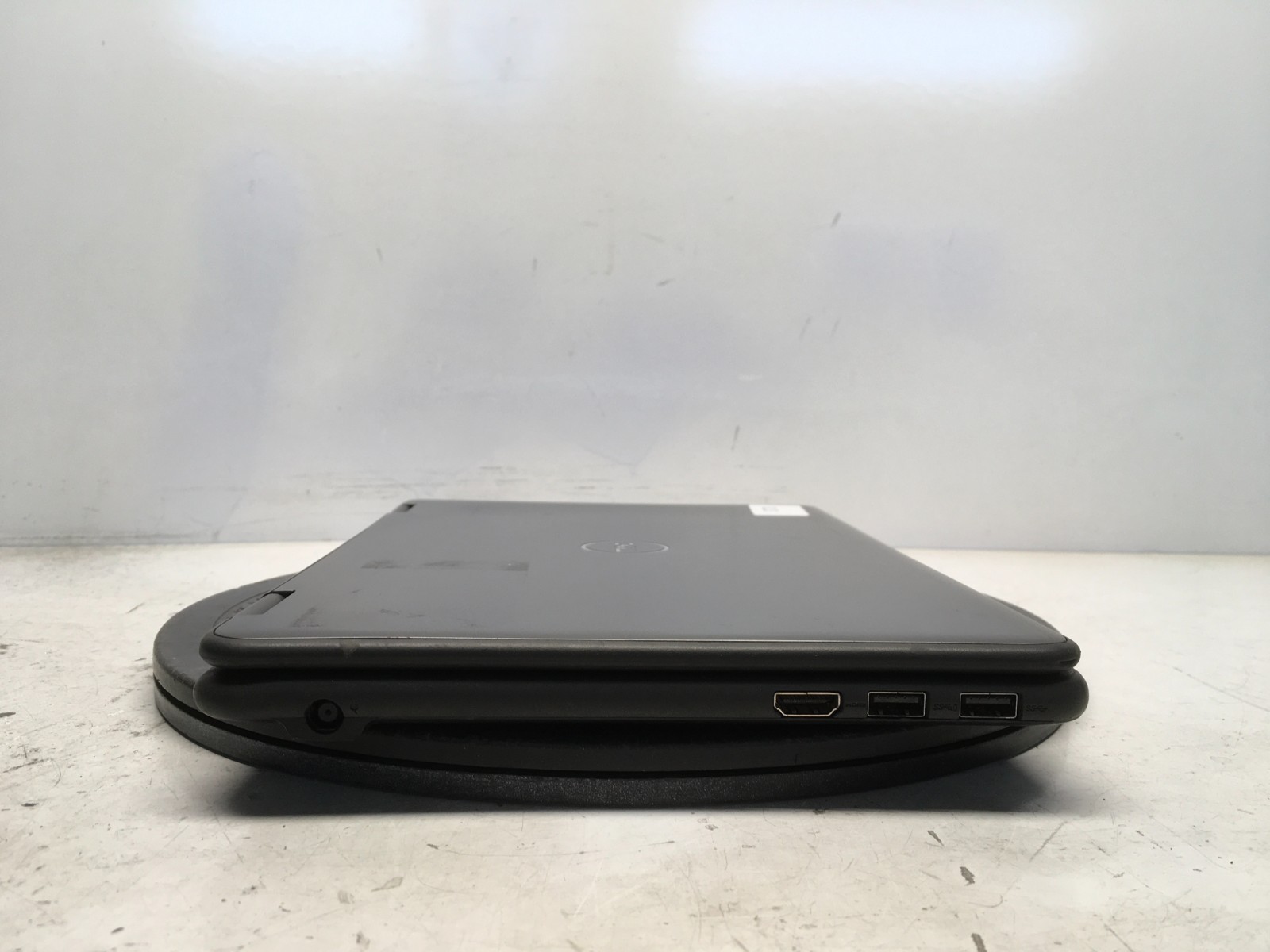 Dell Latitude 3190 2-In-1 Intel Celeron N4100 1.1GHz 4 GB NO HDD BIOS locked