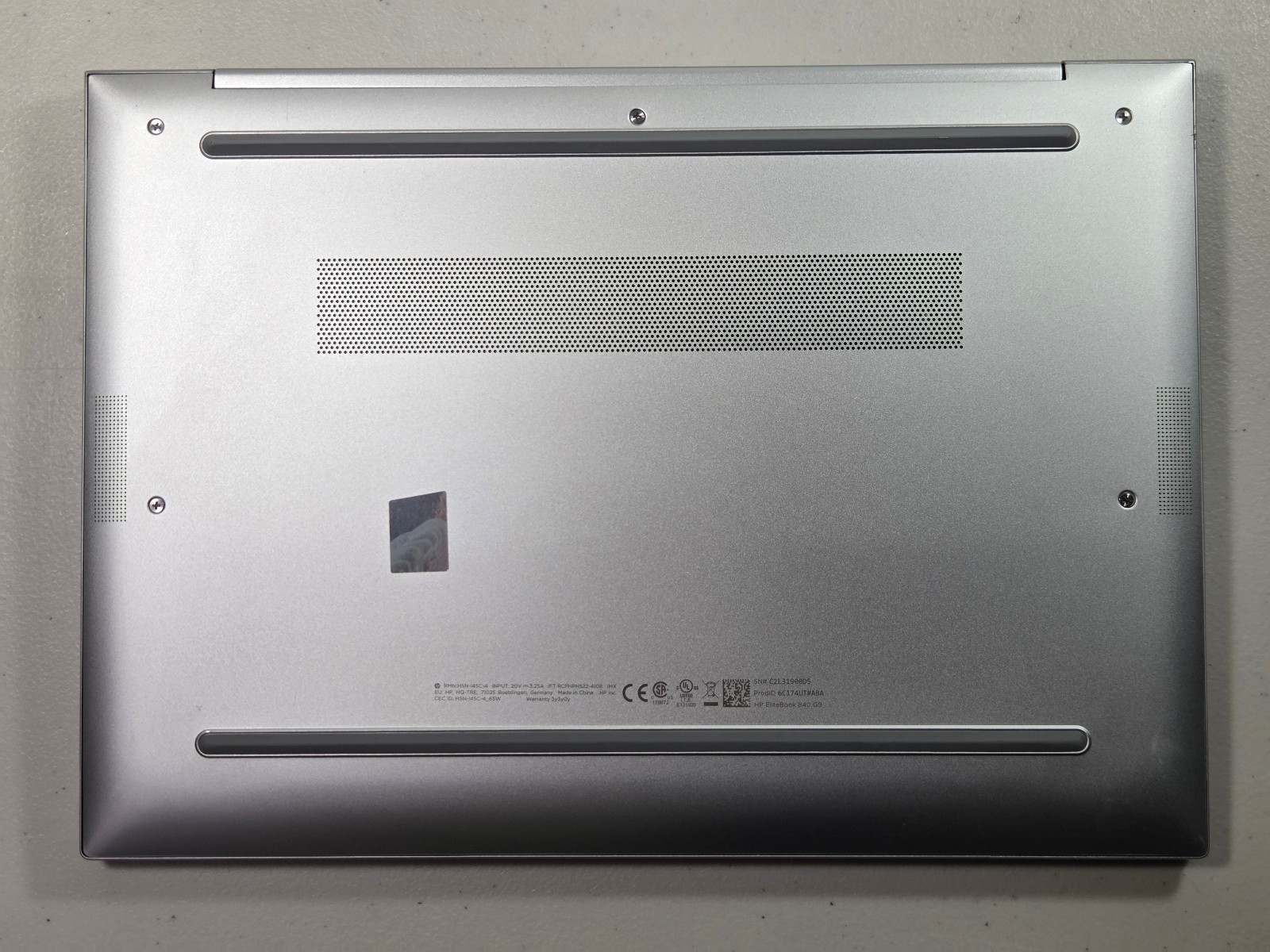 Hp EliteBook 840 G9 14″ 512GB SSD 16GB RAM Intel Core i5-1235U Laptop