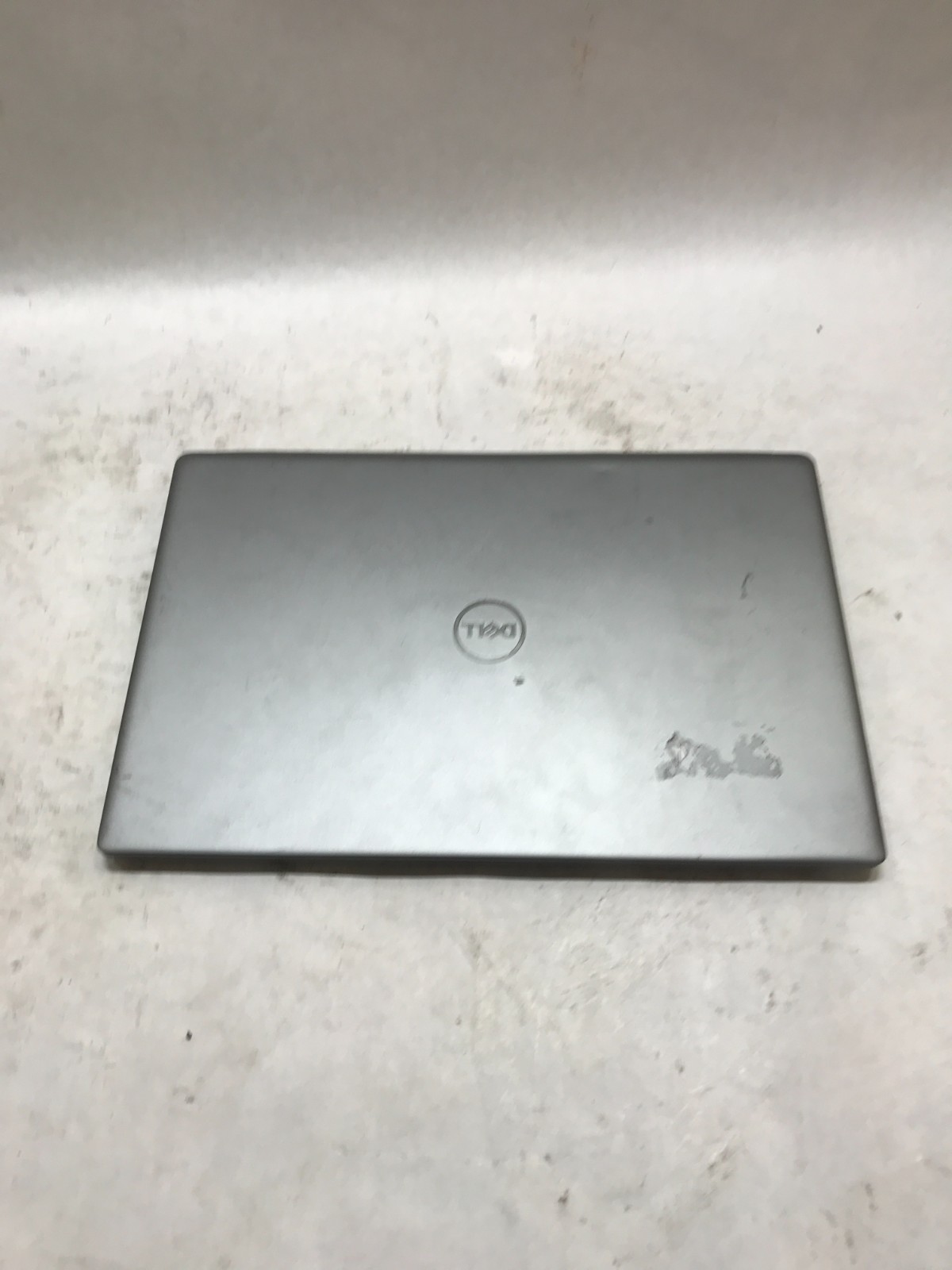 Dell Latitude 3301 13″ Intel Core i5 NO RAM NO SSD/OS For Parts WILL NOT BOOT DW