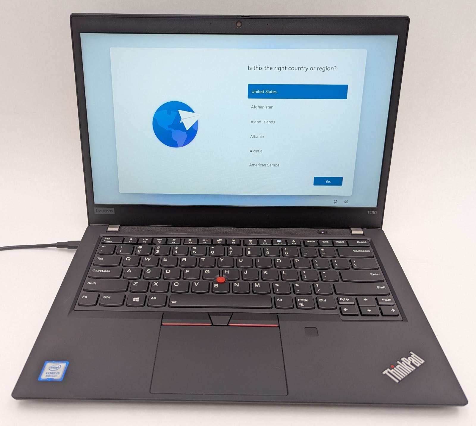 Lenovo ThinkPad T490 14″ Laptop i5-8265U 1.60GHz 8GB RAM 256GB NVMe Windows 11