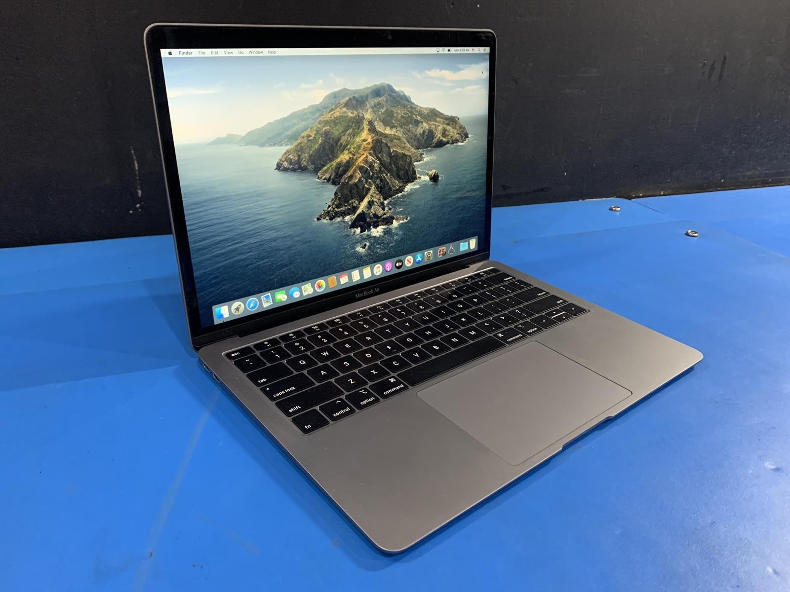 Apple MacBook Air A1932 Core i5 8210Y 1.60GHz 8GB DDR3 512GB SSD macOS Sonoma