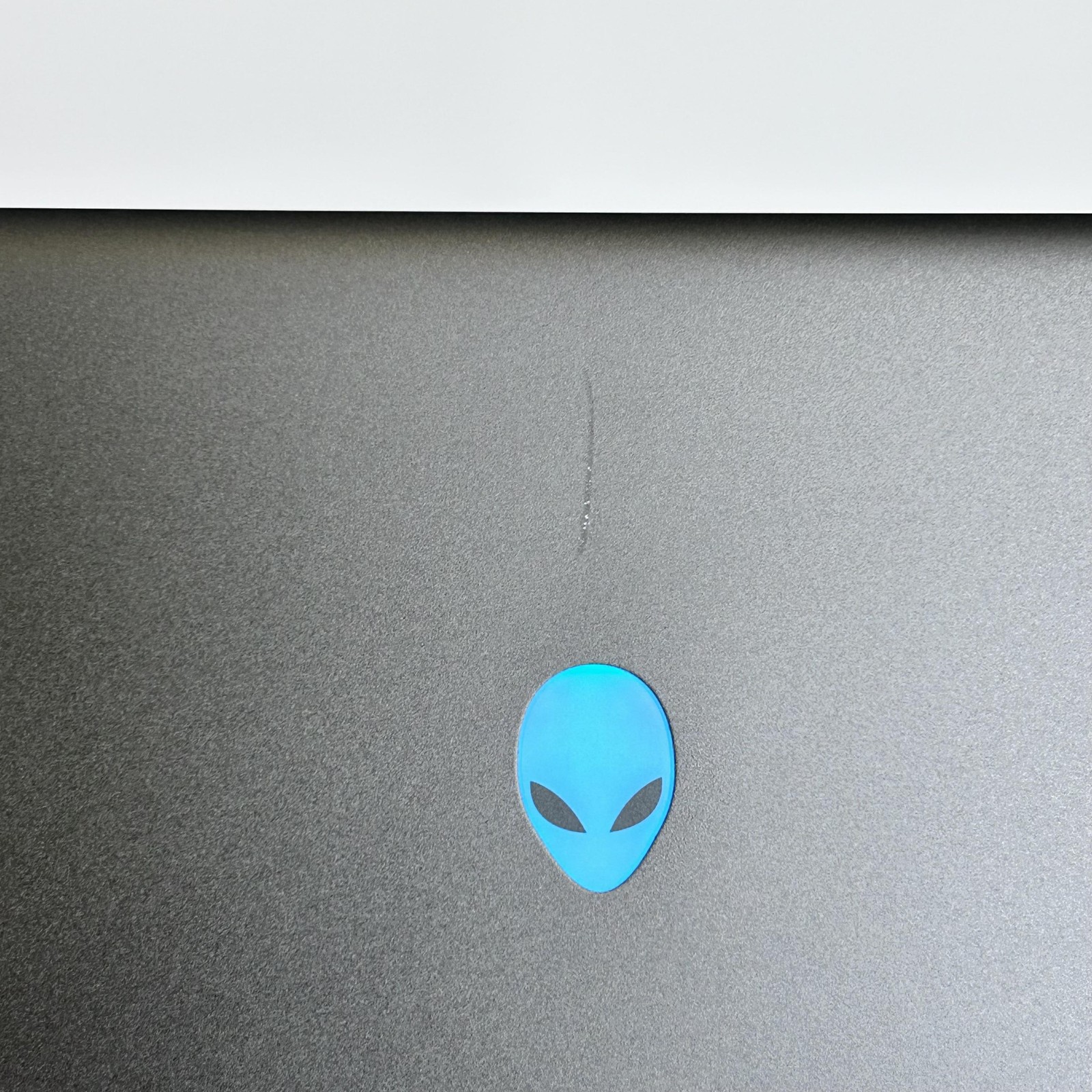 Dell Alienware M16 R2 240Hz QHD+ 2.3 GHz Ultra 9 185H 64GB 2TB SSD RTX 4070