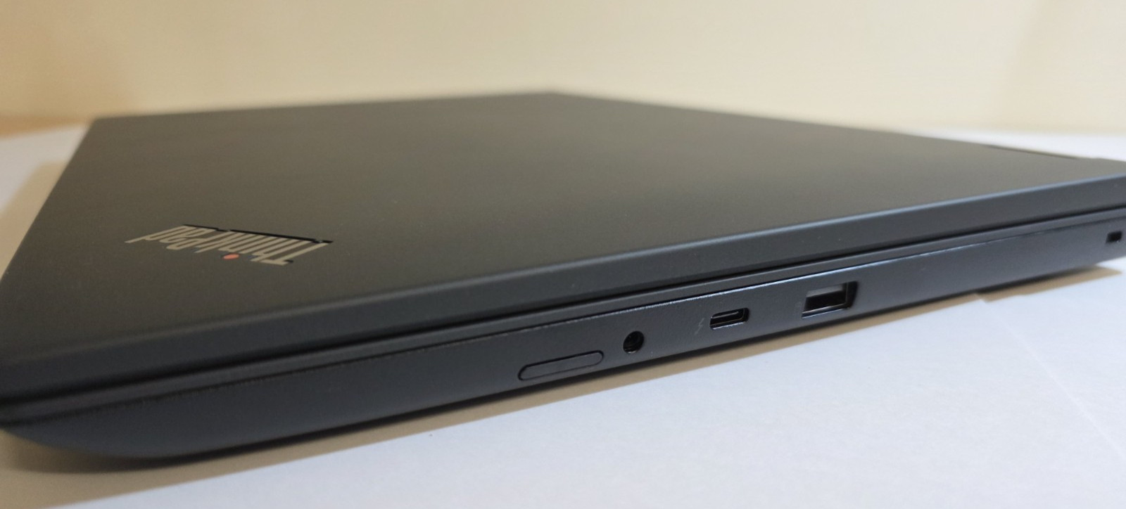 Lenovo ThinkPad P16v Laptop Intel Ultra 7 64GB 1TB SSD 16″ W11 Pro RTX 500 Ada