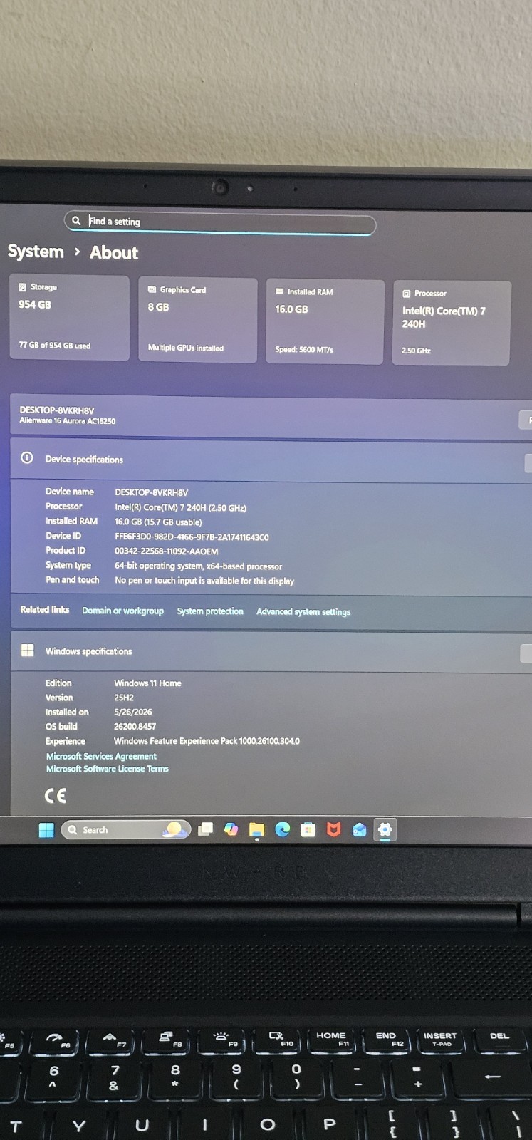 Dell Alienware 16 Aurora (1TB, Intel Core 7, 16GB, RTX 5050) 2.5k 120 hz
