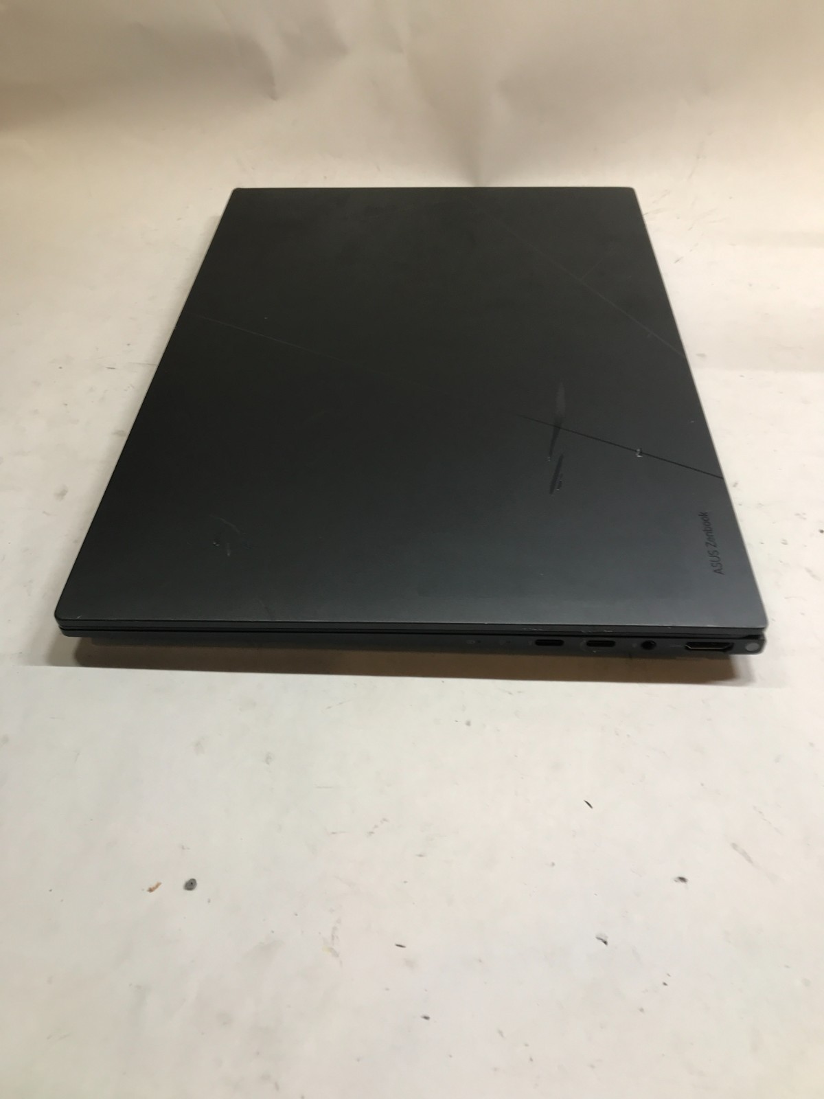 Asus Zenbook 14X Oled Q410V 14″ Intel EVO i7 8GB RAM NO SSD/OS For Parts READ