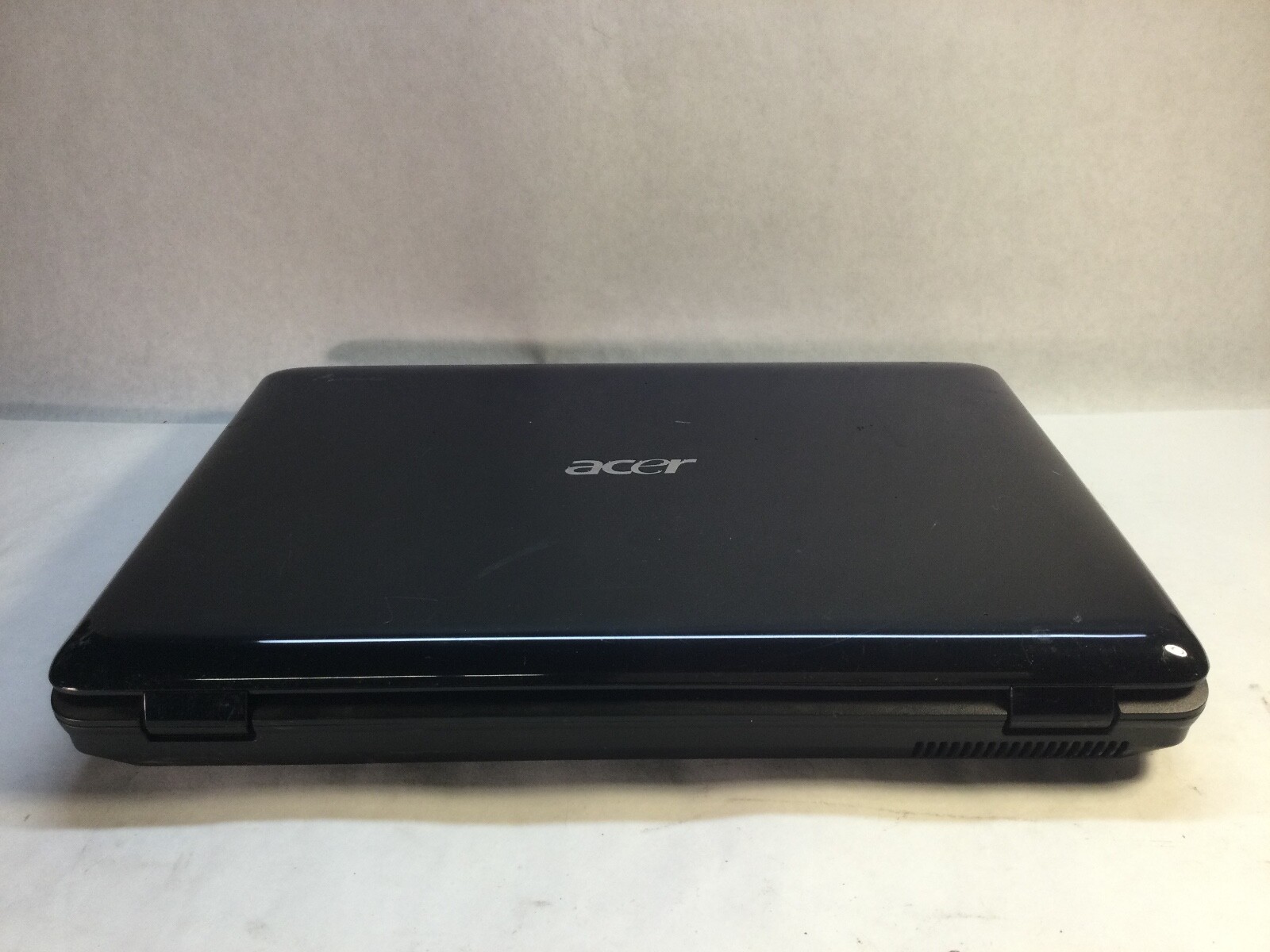Acer Aspire 4530 13″ Laptop AMD Athlon 64 X2 -NO POWER/PARTS- MZ