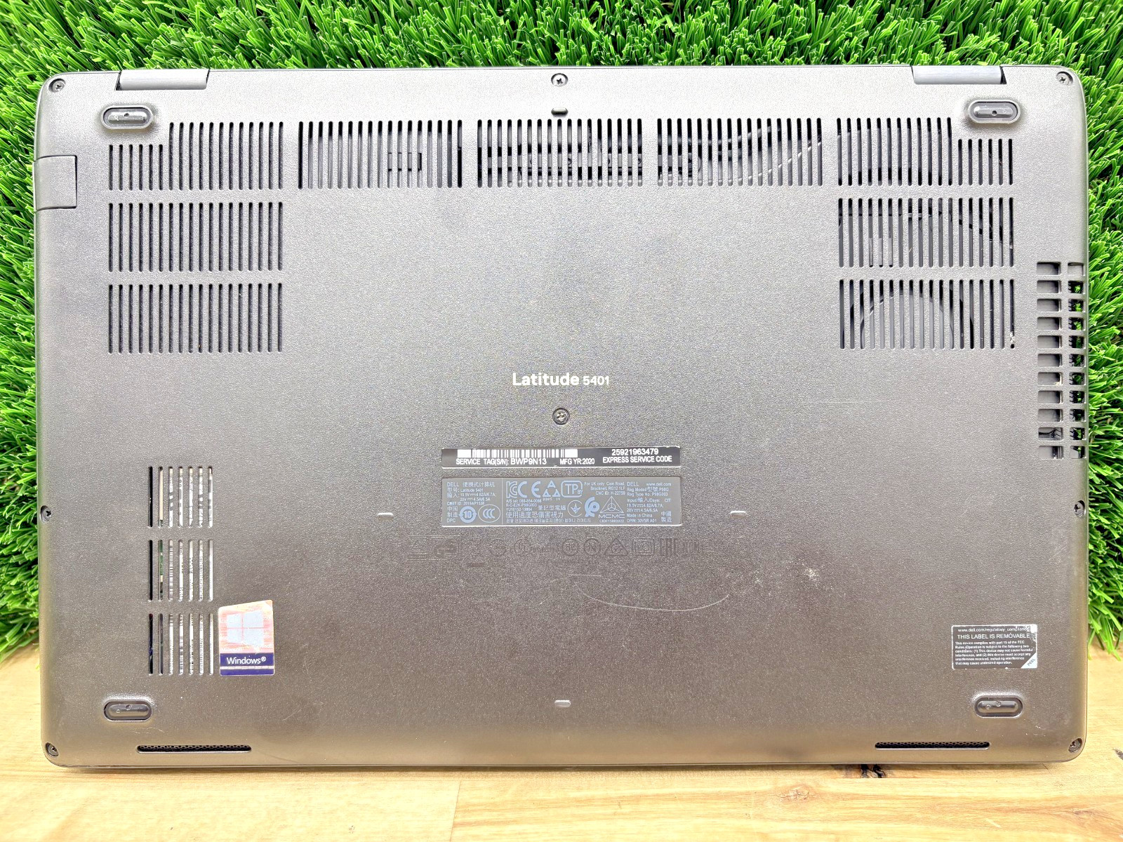 Dell Latitude 5401 14″ Intel i7-9th Gen 2.60GHz 16GB RAM 256GB SSD Win 11 Pro*