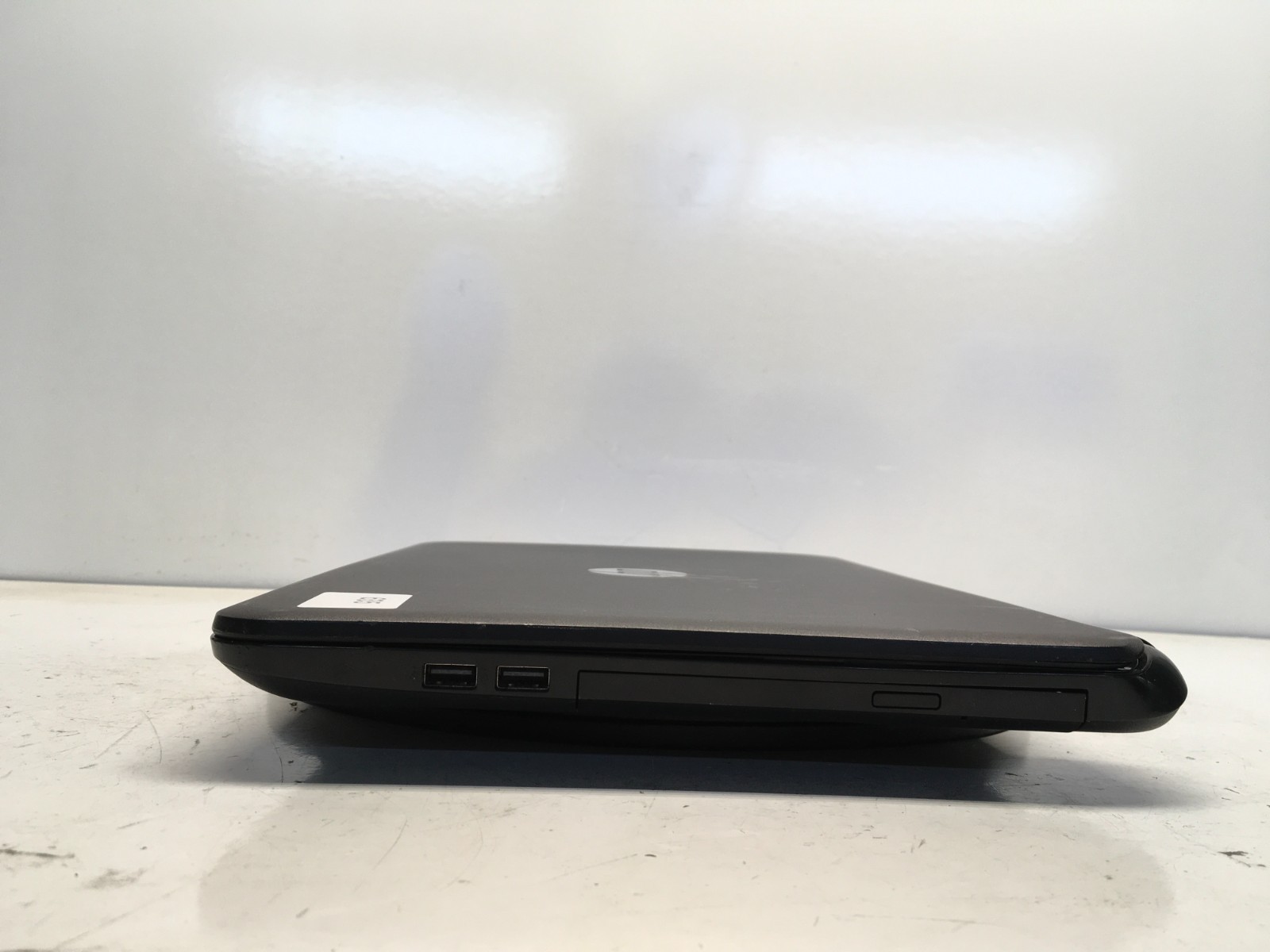 HP 15-G019WM AMD E1-2100 Dual-Core 1GHz 4 GB NO HDD/Battery