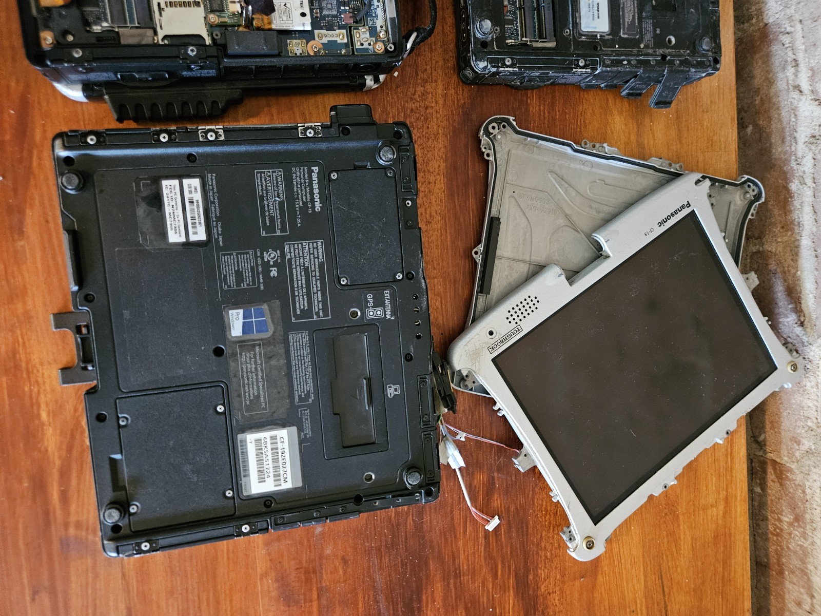 Lot of 7 Panasonic Toughbook CF-19 CF-18 PARTS REPAIR AS-IS – See Pics CF19s