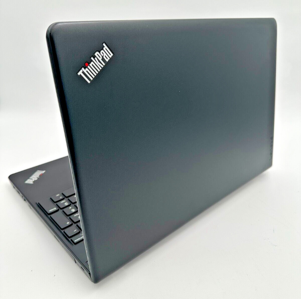 Lenovo ThinkPad E575 AMD A10-9600P Radeon R5 M330 2.40 GHz 8GB RAM 128 SSD Win11