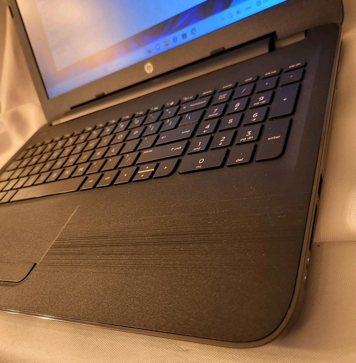 HP 255 G5 Notebook PC AMD E2-7110 4xCPU@ 1.8GHz 4GB RAM 500GB HDD(6-16-1)