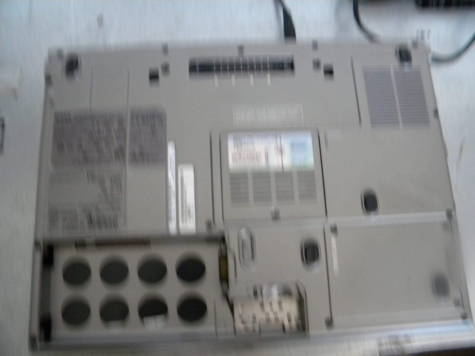 Dell Latitude D830 C2D 2.20GHz 2gb 500gb XPP 1680×1050 DB9 Serial New Battery
