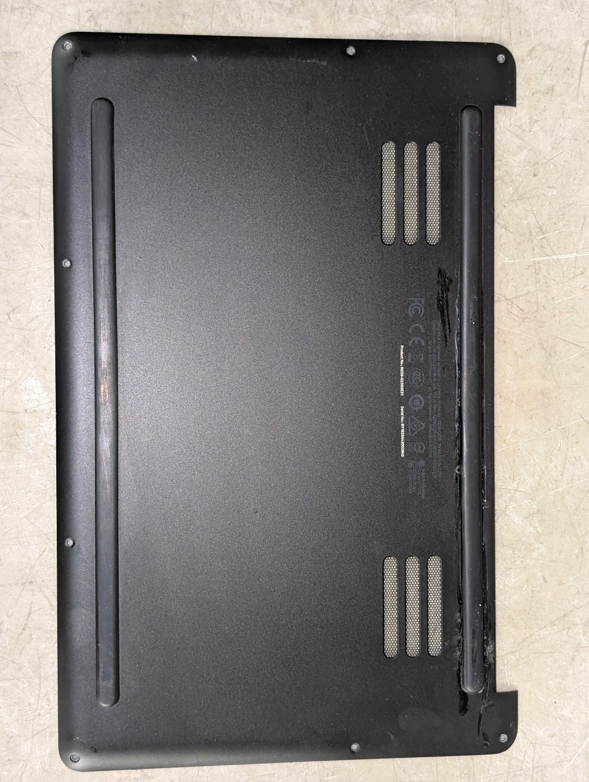 Razer Blade 13.3 inch laptop; Intel Core i7 8550U 1.8GHz; untested no ssd no ram