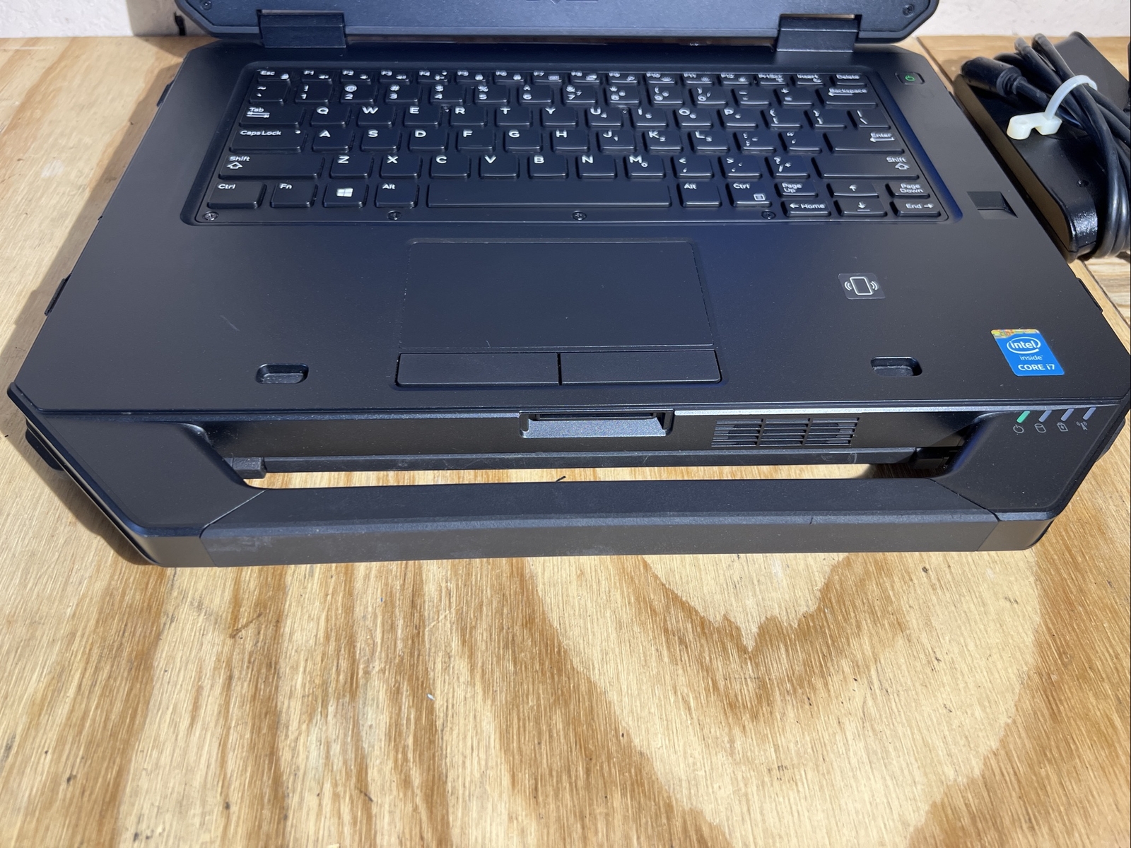 CAMERA Dell Latitude14 Rugged 5404 i7-4650U 1.7ghz 12GB RAM 256SSD NOTouch W10P