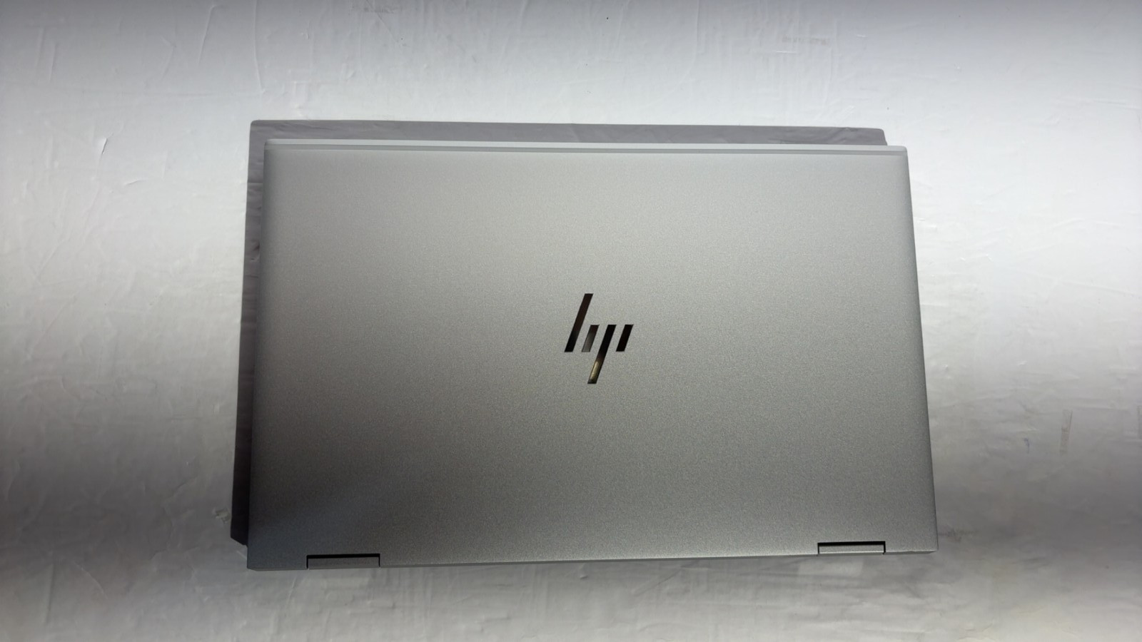 HP EliteBook x360 1040 G8 2-in-1 i5-1145G7 16GB 256GB SSD 14″ Touch Iris Xe