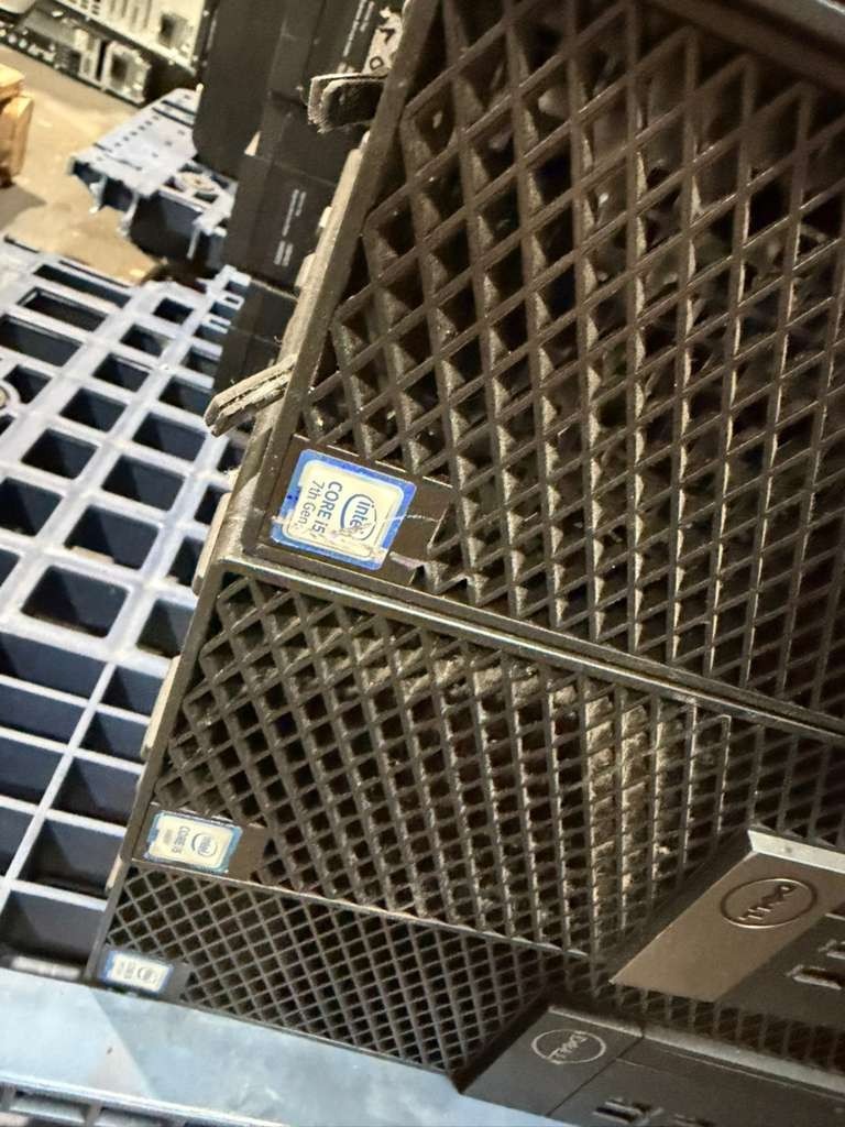 lot of 65 dekstops from 3 to 10 generation Xeons barebones or 8gb ram 512gb HHD